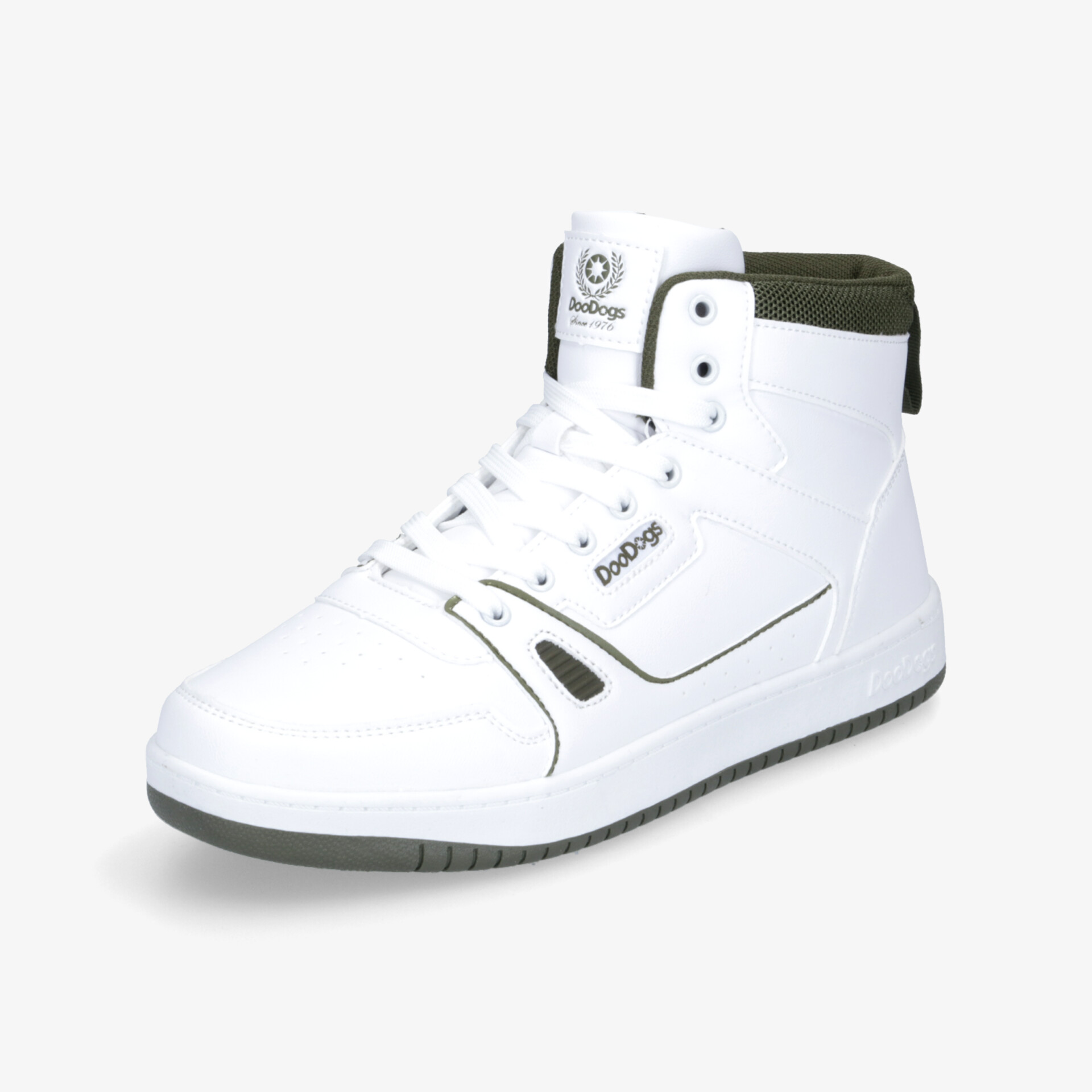 Weißer hoch geschnittener Sneaker mit gepolstertem Knöchelbereich, moderner Stil und rutschfeste Laufsohle