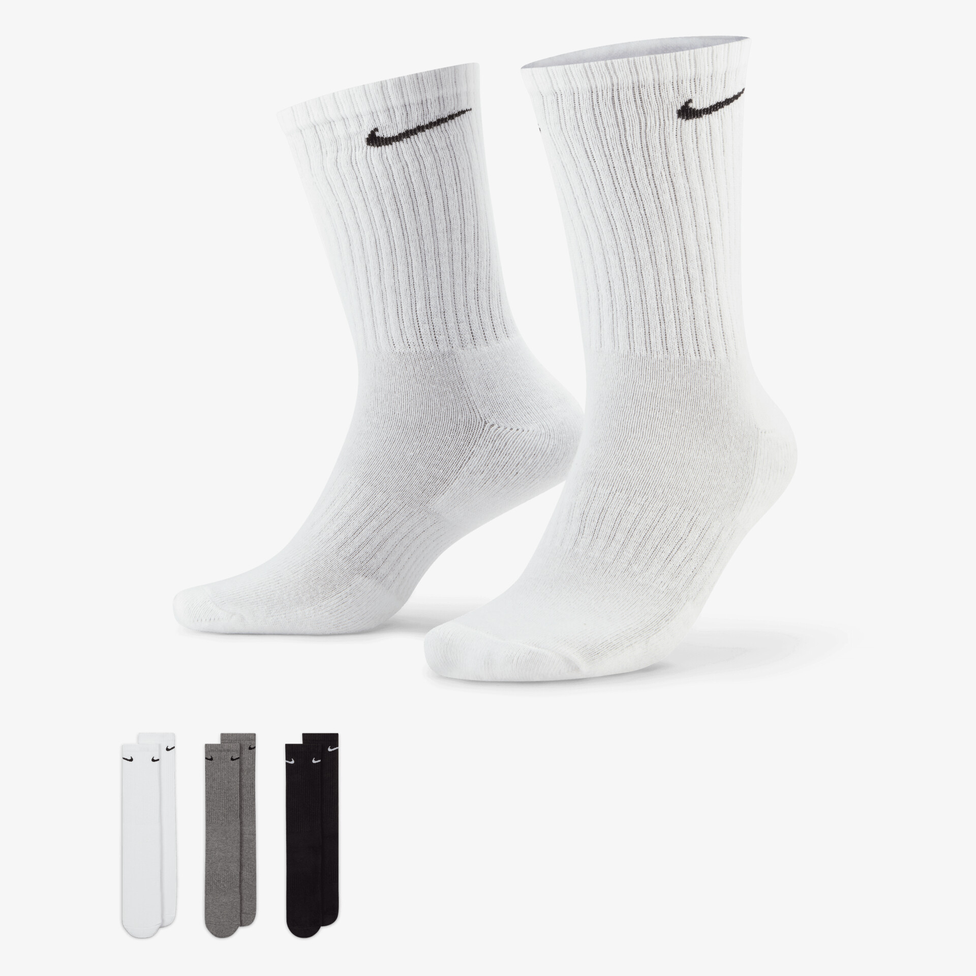 Hochwertige, sportliche Socken in Weiß mit Logo, ideal für Komfort und Vielseitigkeit im Alltag.