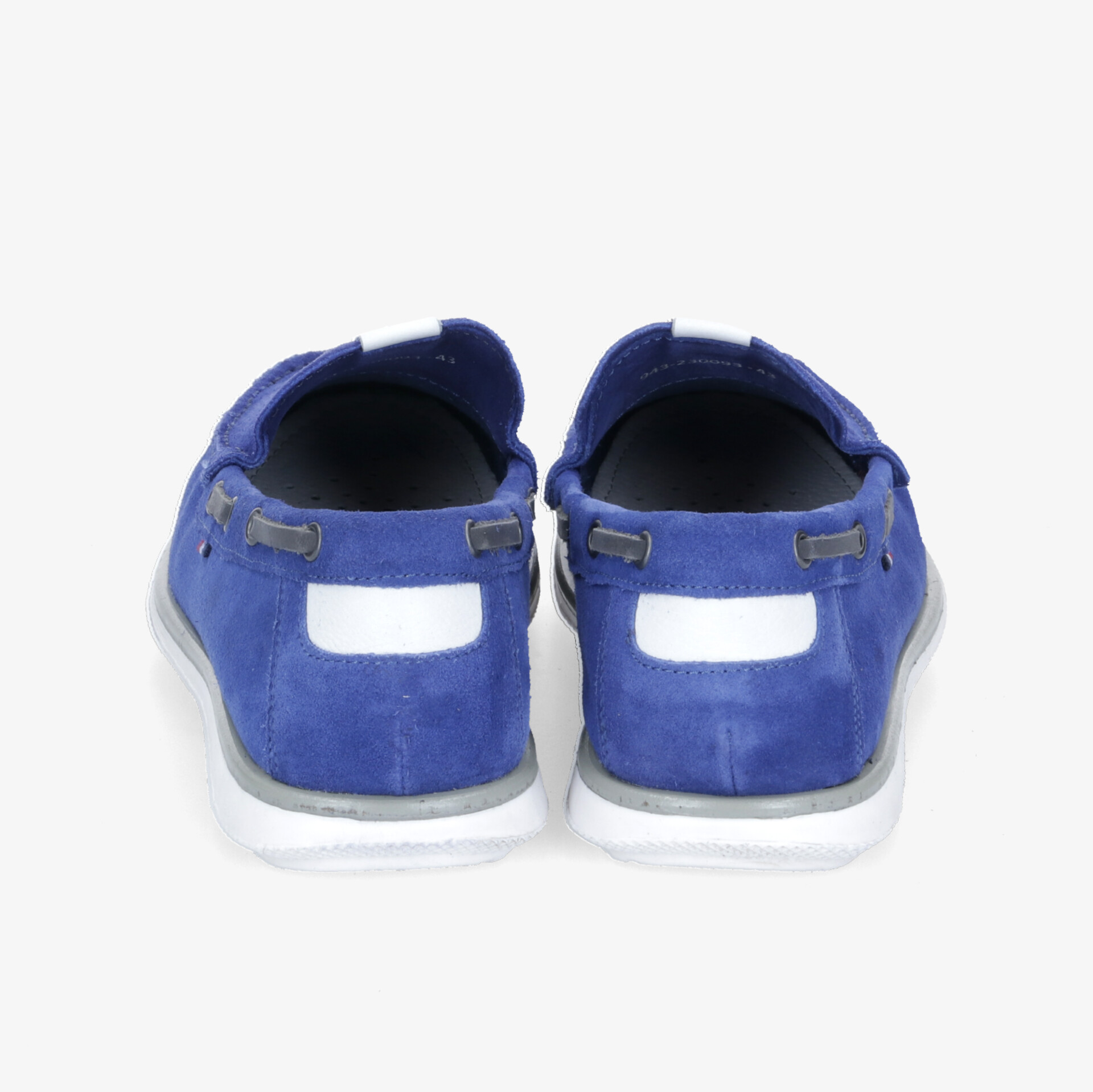 Hochwertige blaue Schuhe mit stilvollem Design und bequemer Passform, ideale Wahl für jeden Anlass.