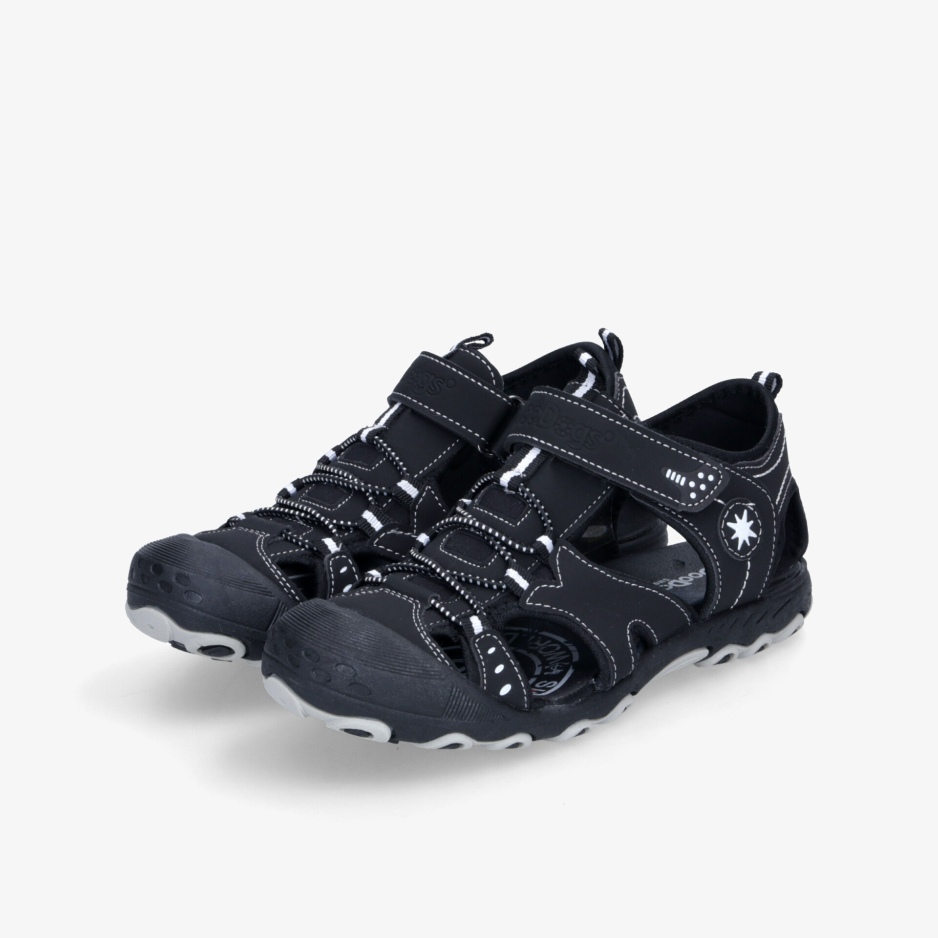 Sportliche schwarze Outdoor-Sandale mit atmungsaktivem Design und rutschfester Sohle, ideal für vielseitigen Einsatz