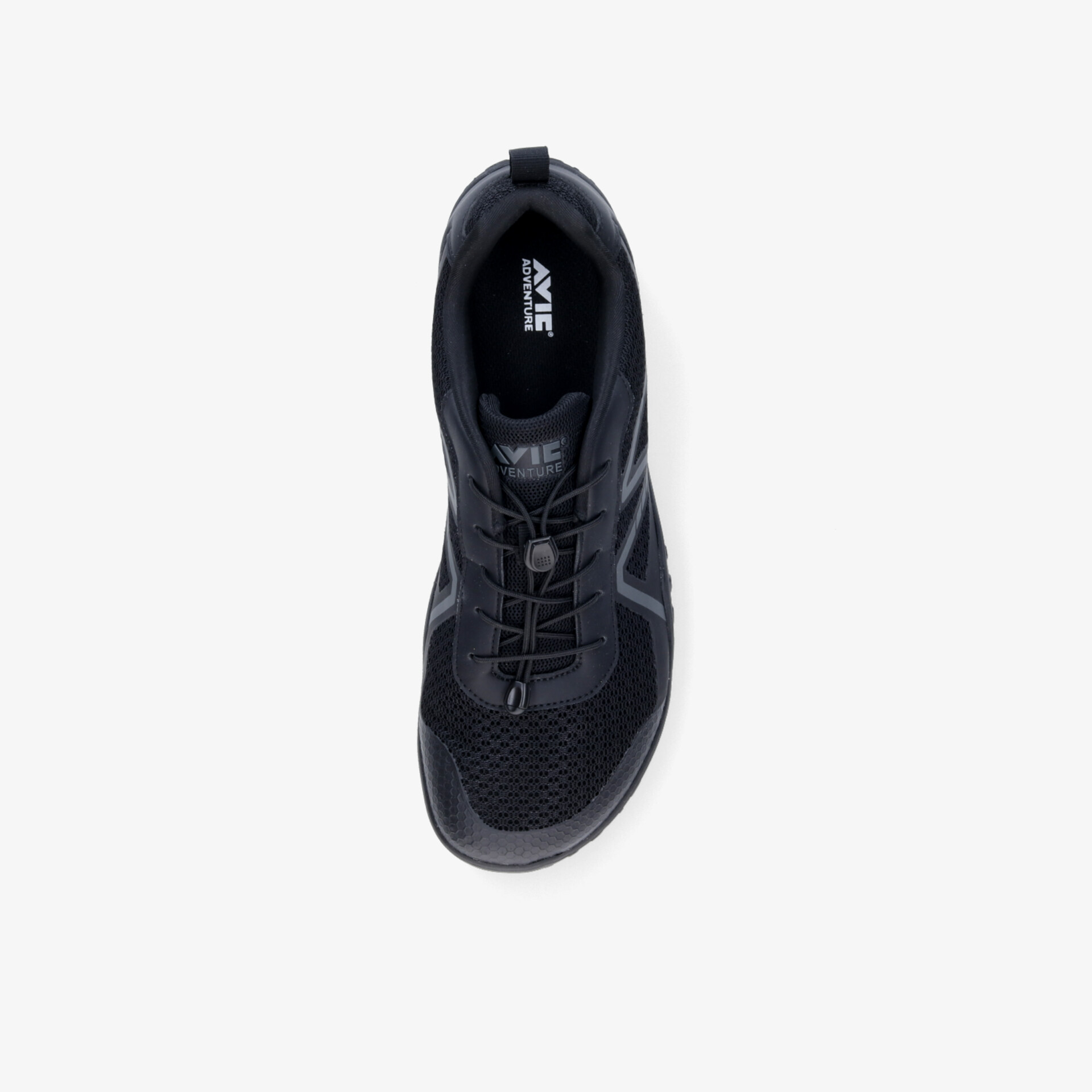 Schwarzer Sportschuh mit atmungsaktivem Material und moderner, rutschfester Sohle in Draufsicht