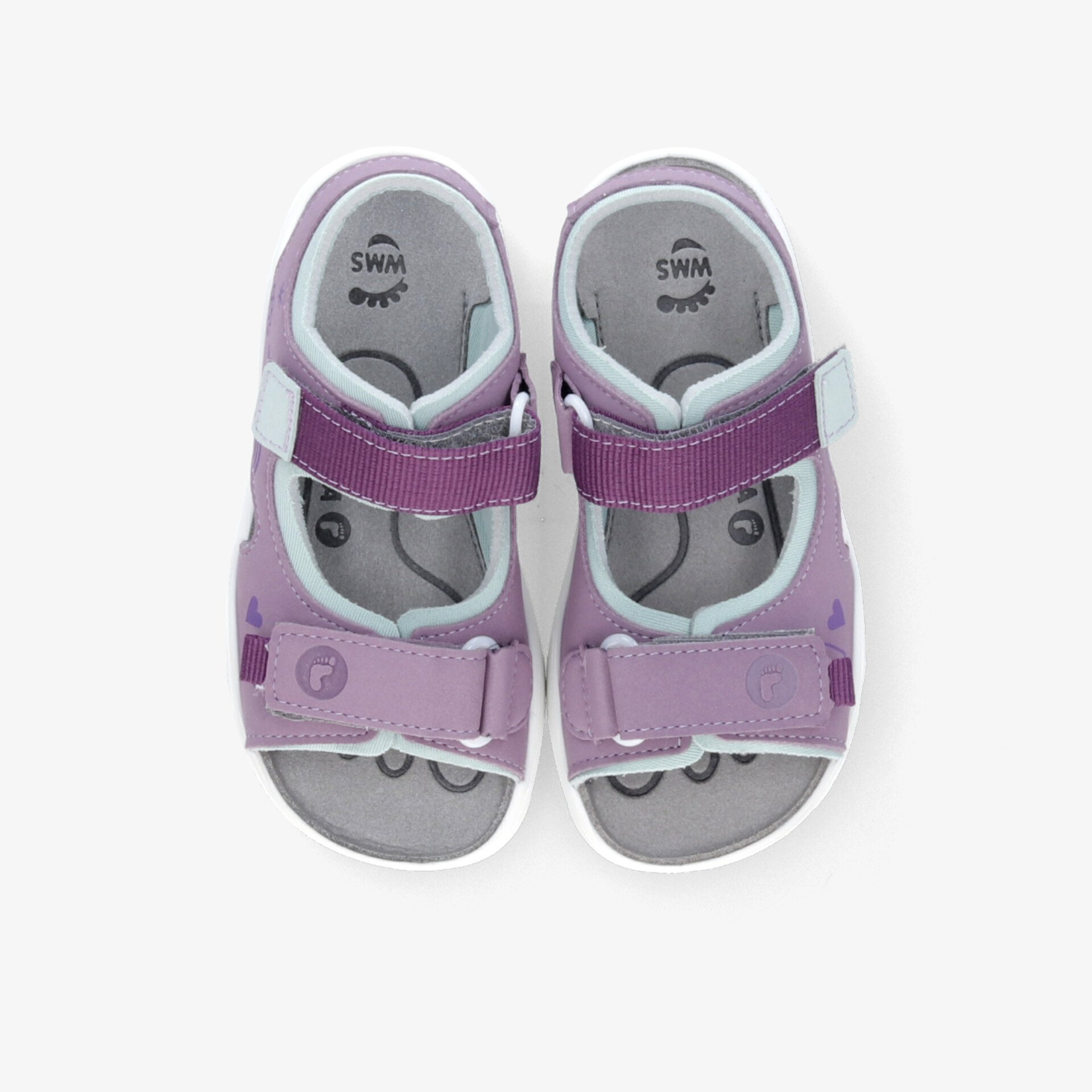 Leichte, komfortable offene Sandalen mit verstellbaren Klettverschlüssen und weichem Fußbett für sicheren Halt