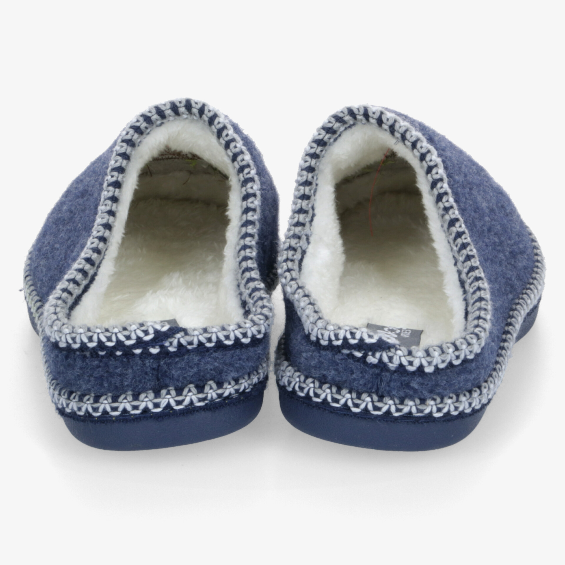 Warme und kuschelige Hausschuhe in blau mit gepolsterter Innenseite und robuster Sohle, Rückansicht