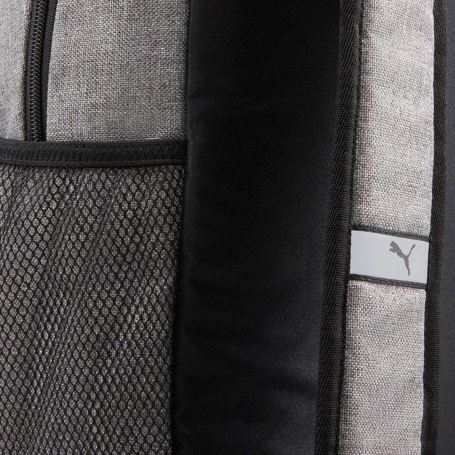 Stylischer Rucksack mit funktionalem Design und langlebigen Materialien für vielseitige Einsatzmöglichkeiten.