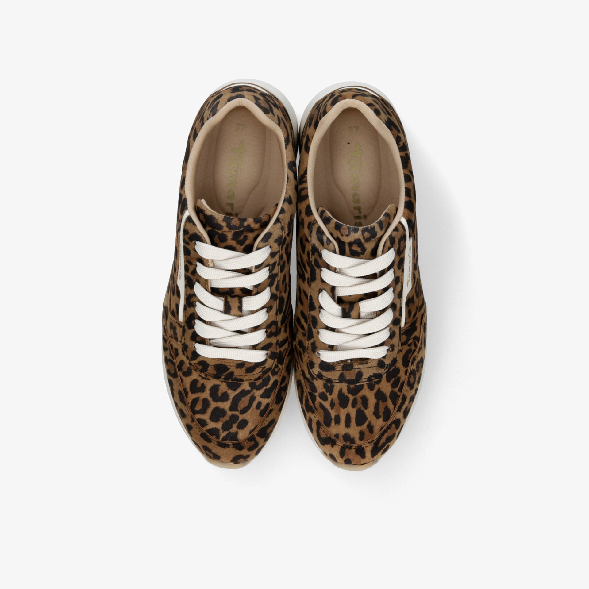 Leopard Print Sneaker Paar von oben mit weißen Schnürsenkeln, modisch und bequem gestaltet für den Alltag
