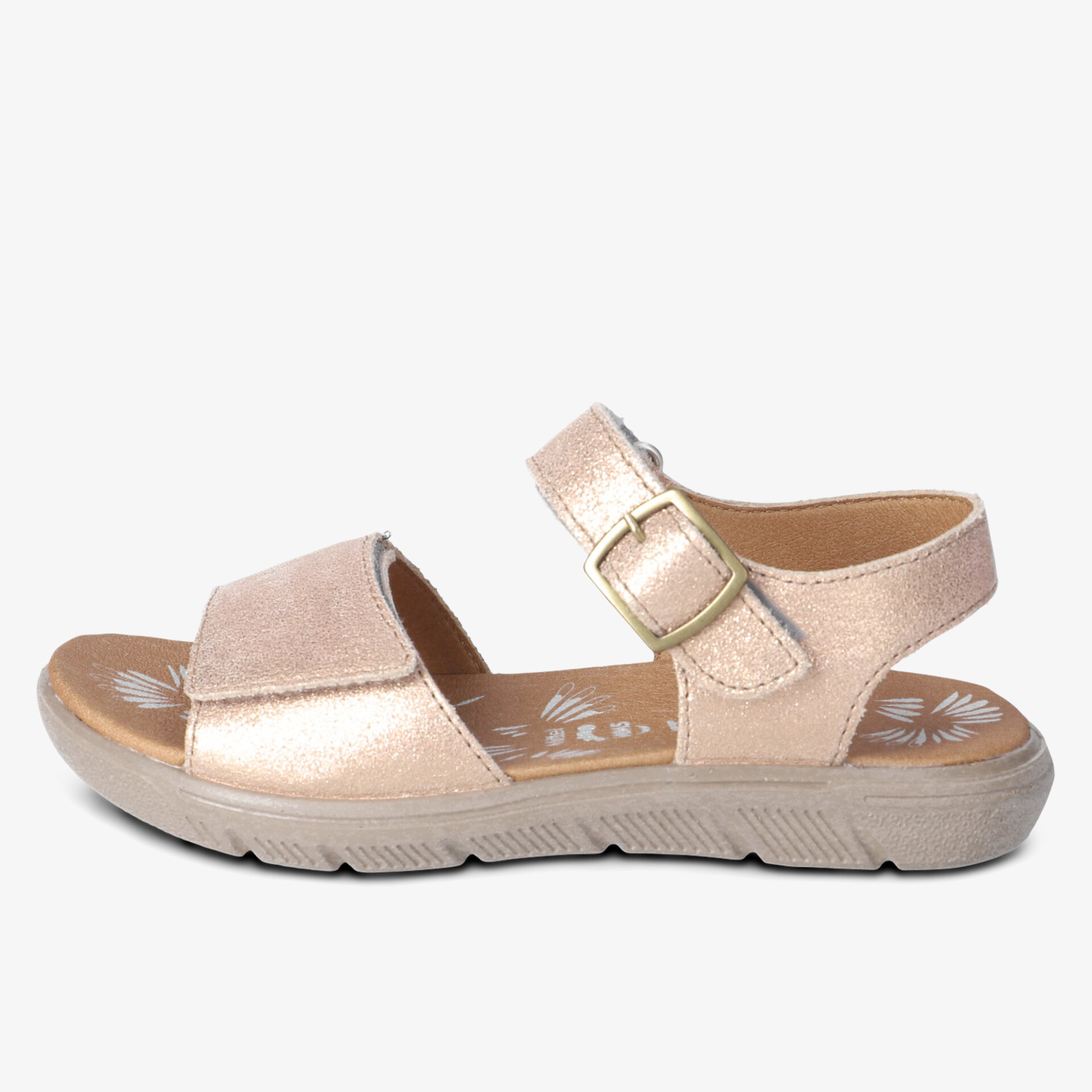 Seitliche Ansicht einer bequemen Sandale mit verstellbarem Riemen und flexibler Sohle in neutralem Farbton