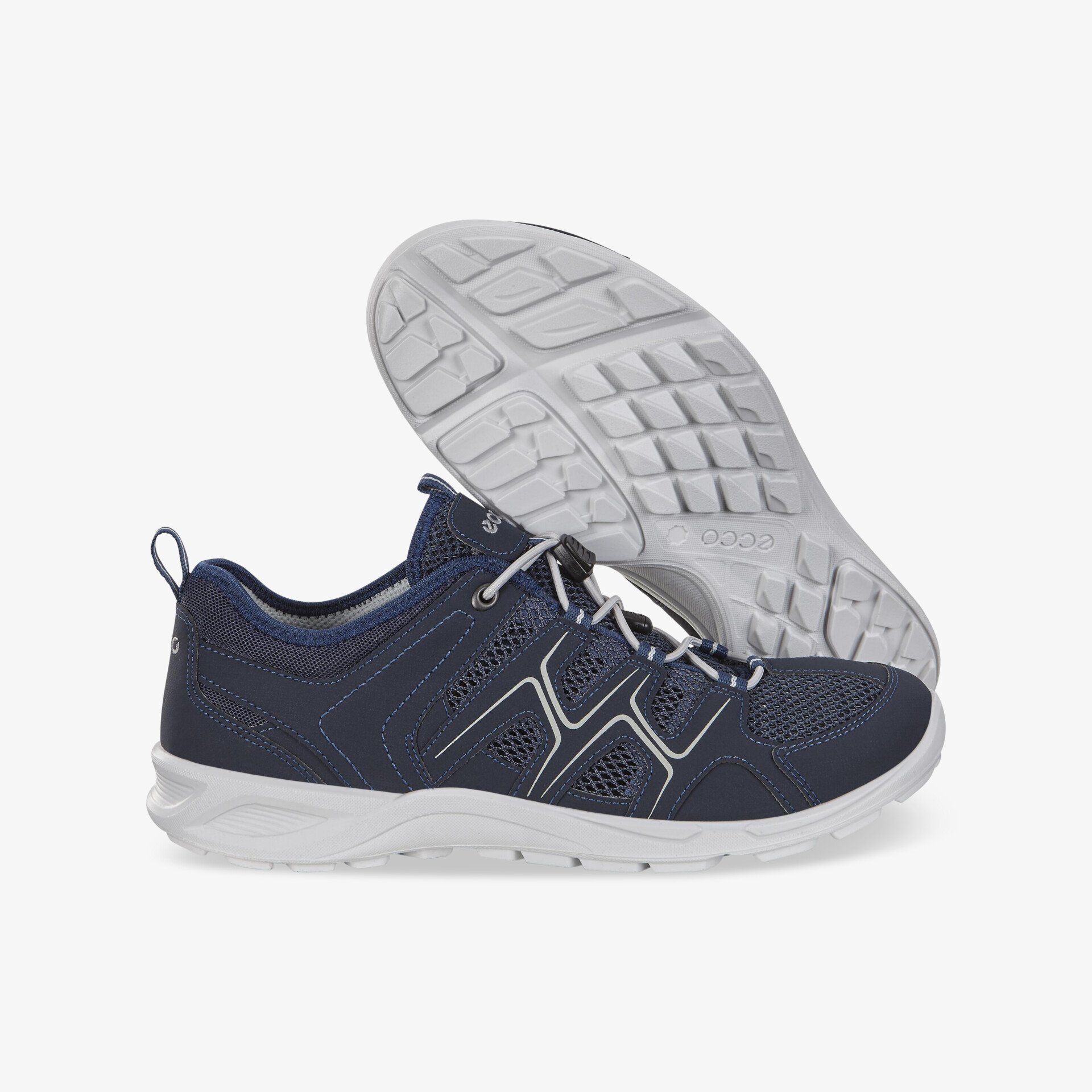 Moderner Sportschuh in Navy mit weißer, flexibler Sohle und rutschfestem Profil für hohen Komfort