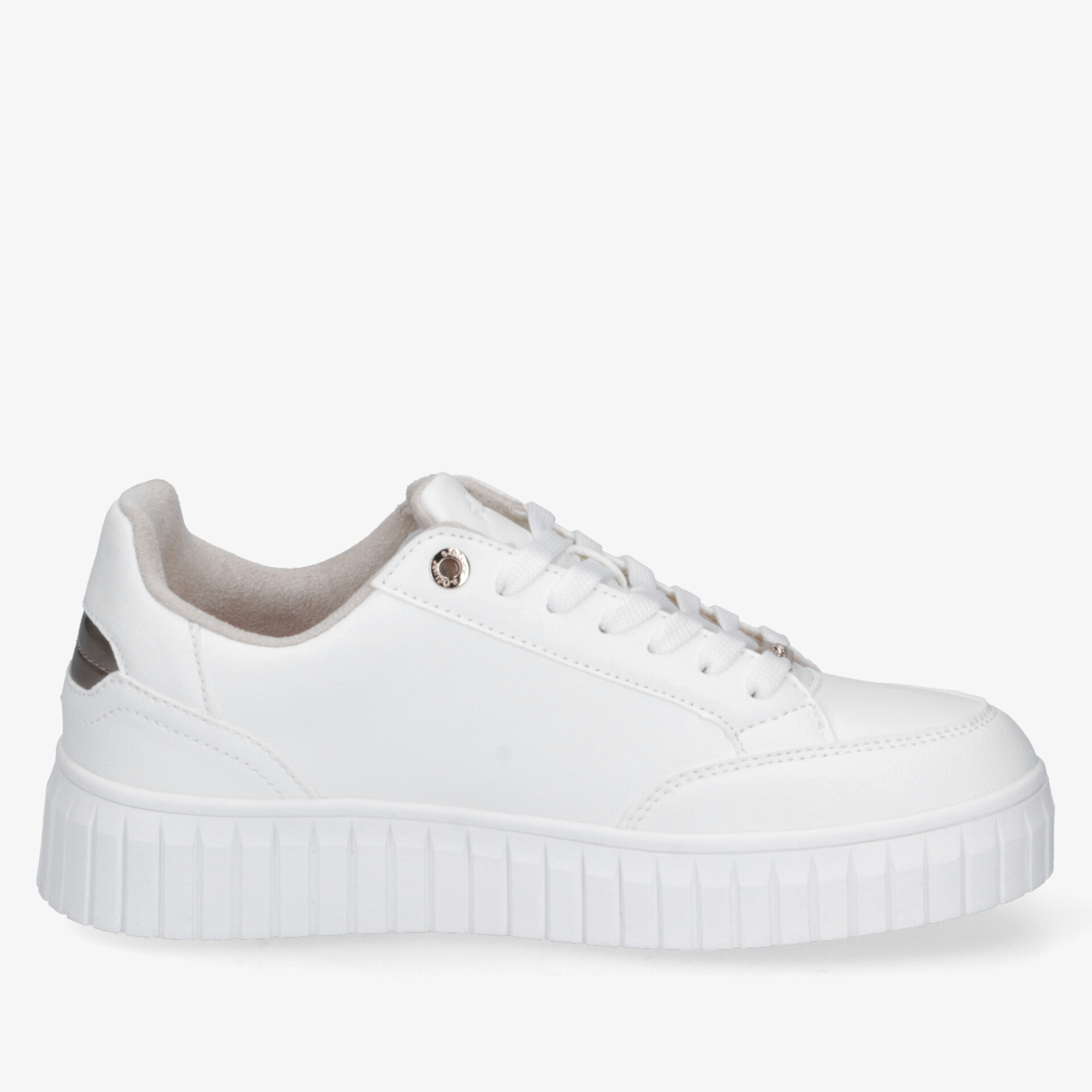 Moderner weißer Sneaker mit dicker Sohle und bequemer Passform, sportlich und robust, seitliche Ansicht