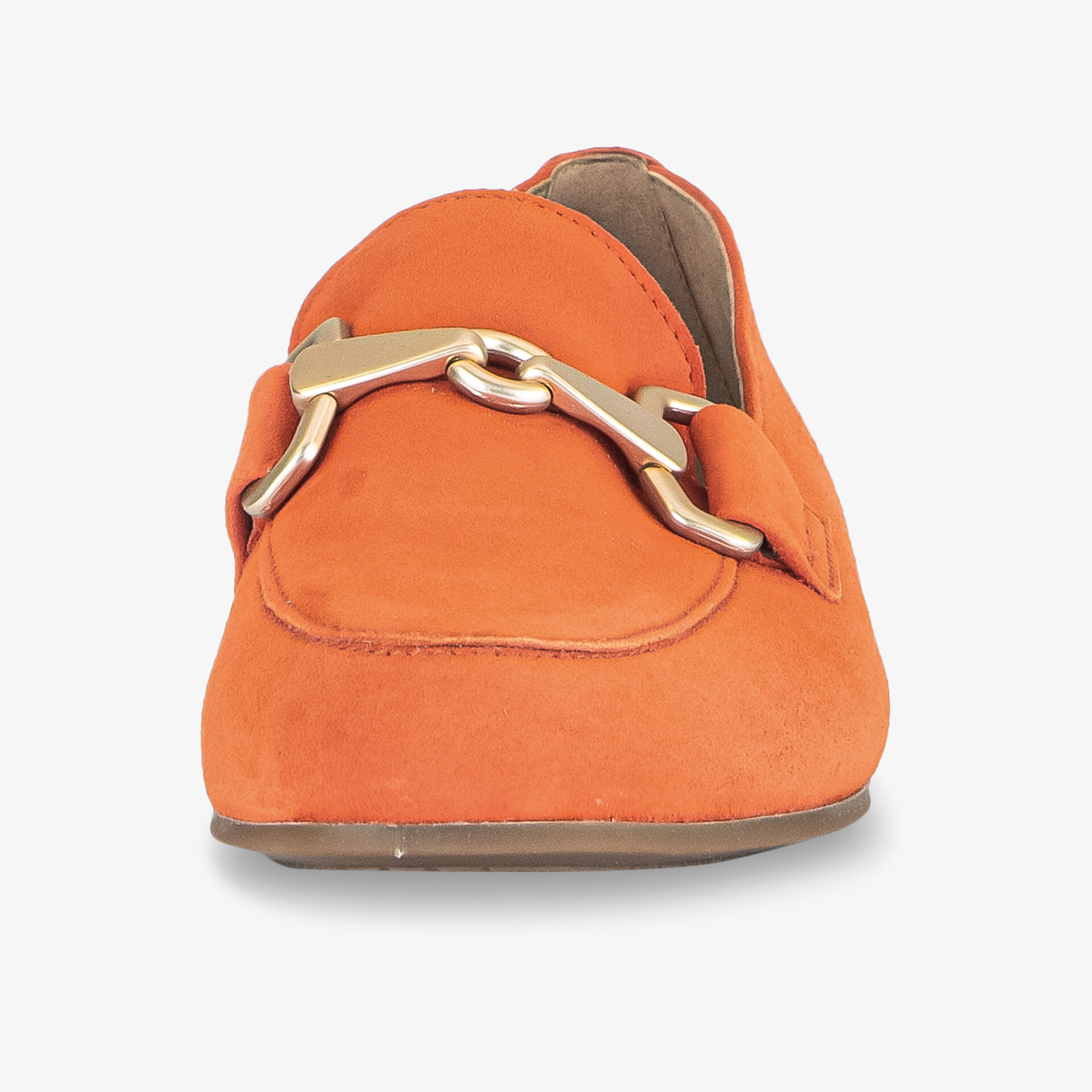 Stilvoller orangefarbener Mokassin mit markanter Metallschnalle für elegantes Auftreten und hohen Tragekomfort.