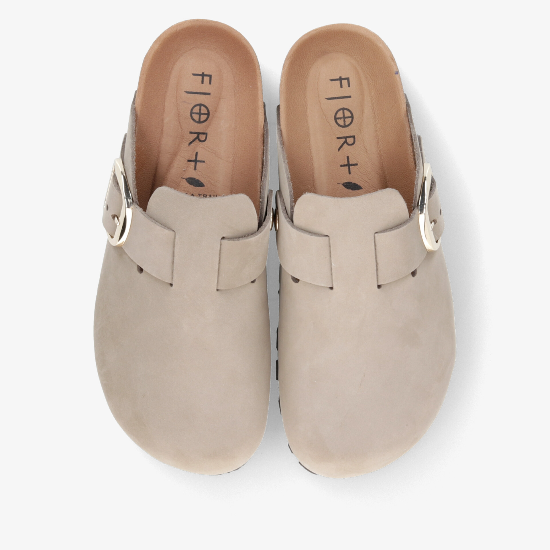 Bequeme, schlichte beige Clogs mit verstellbarer Schnalle und geschlossenem Zehenbereich, ideal für Alltag