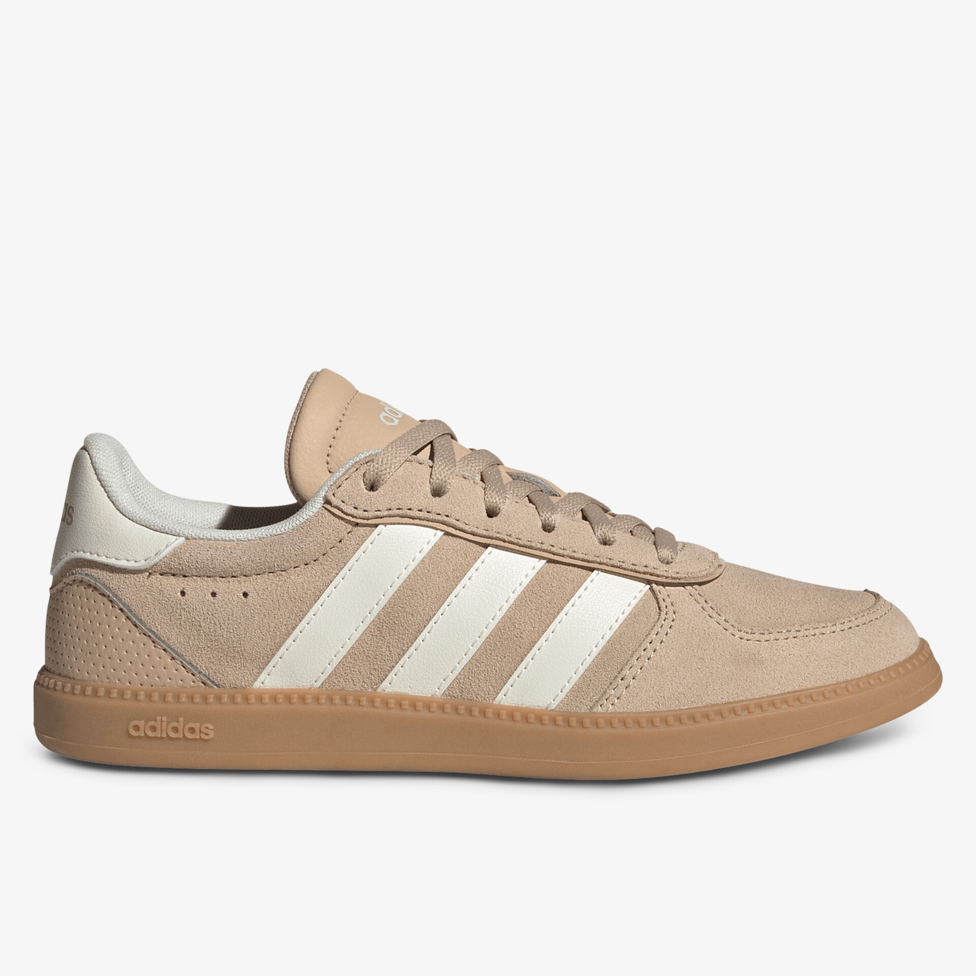 Beiger Sneaker mit weißen Streifen, robuster Sohle und klassischem sportlichem Design