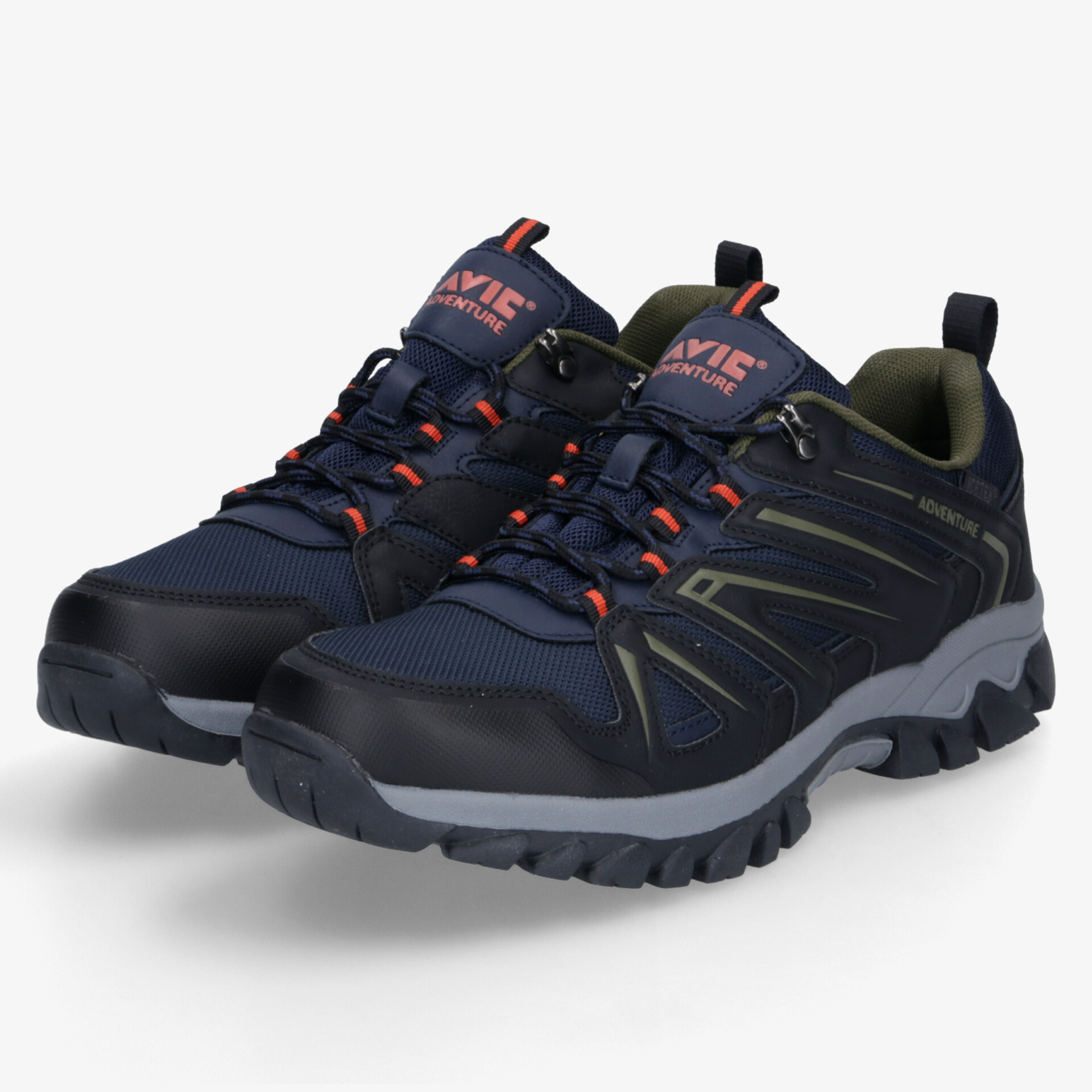 Robuste und komfortable Wanderschuhe in navy mit rutschfester Sohle, perfekt für Outdoor-Aktivitäten