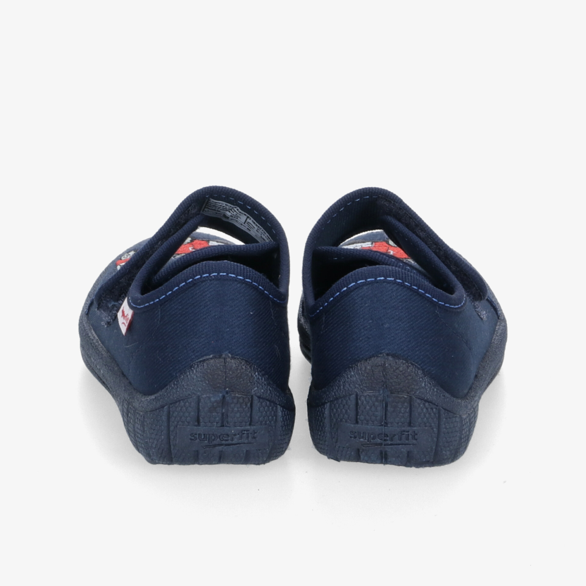 Elegante dunkelblaue Schuhe in zeitlosem Design mit robuster Sohle für vielseitigen Einsatz.