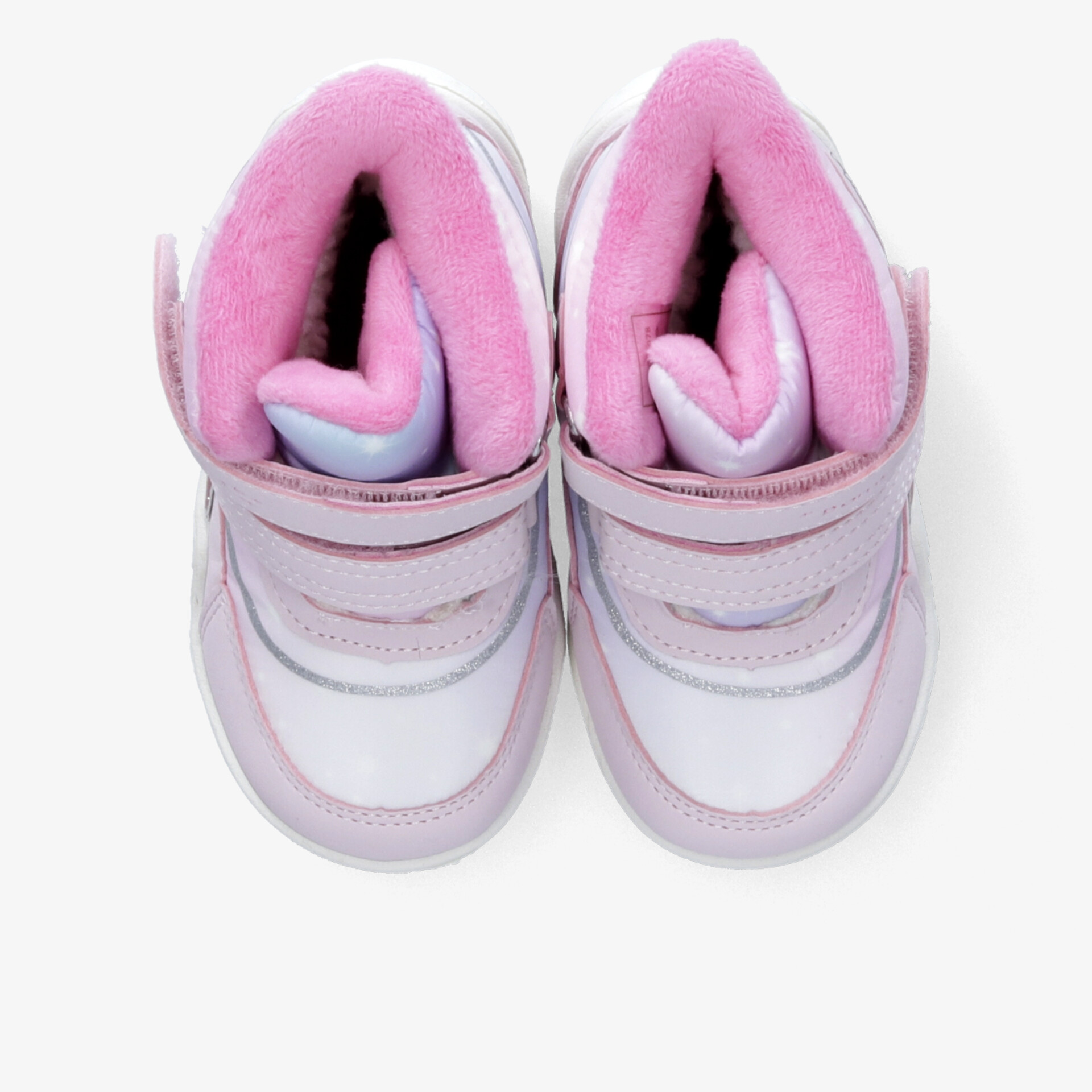 Weiche und warm gefütterte Kindersneaker mit praktischem Klettverschluss für bequemen und sicheren Halt