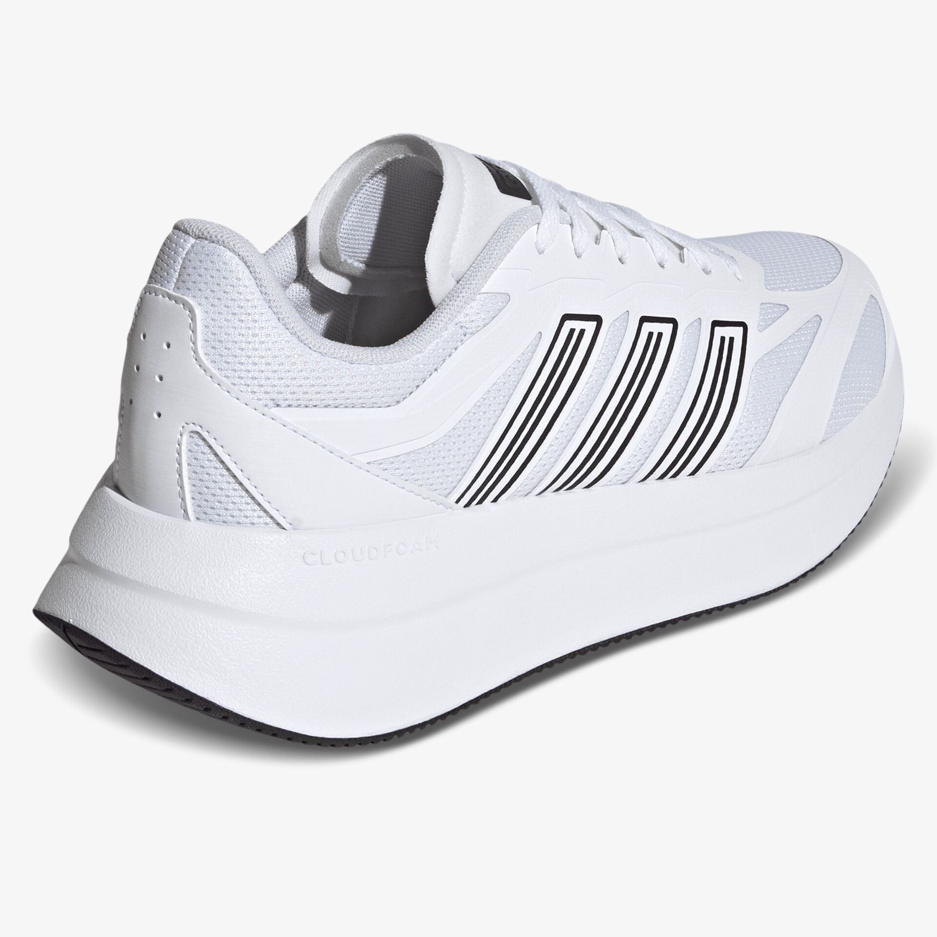 Moderner weißer Sneaker mit leichter, atmungsaktiver und komfortabler Sohle für hohen Tragekomfort