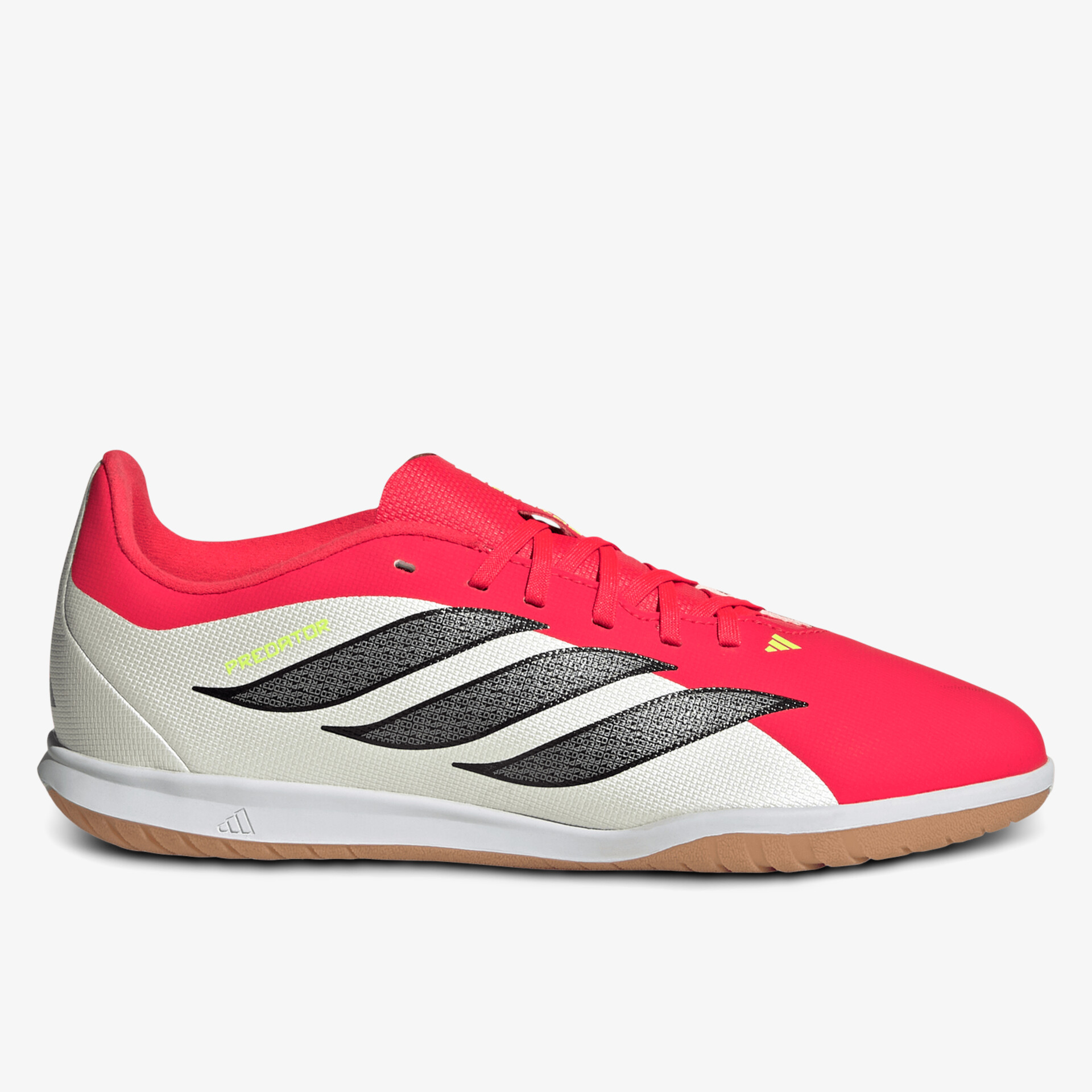 Moderner Sportschuh mit rutschfester Sohle und auffälligem Design in rot und weiß