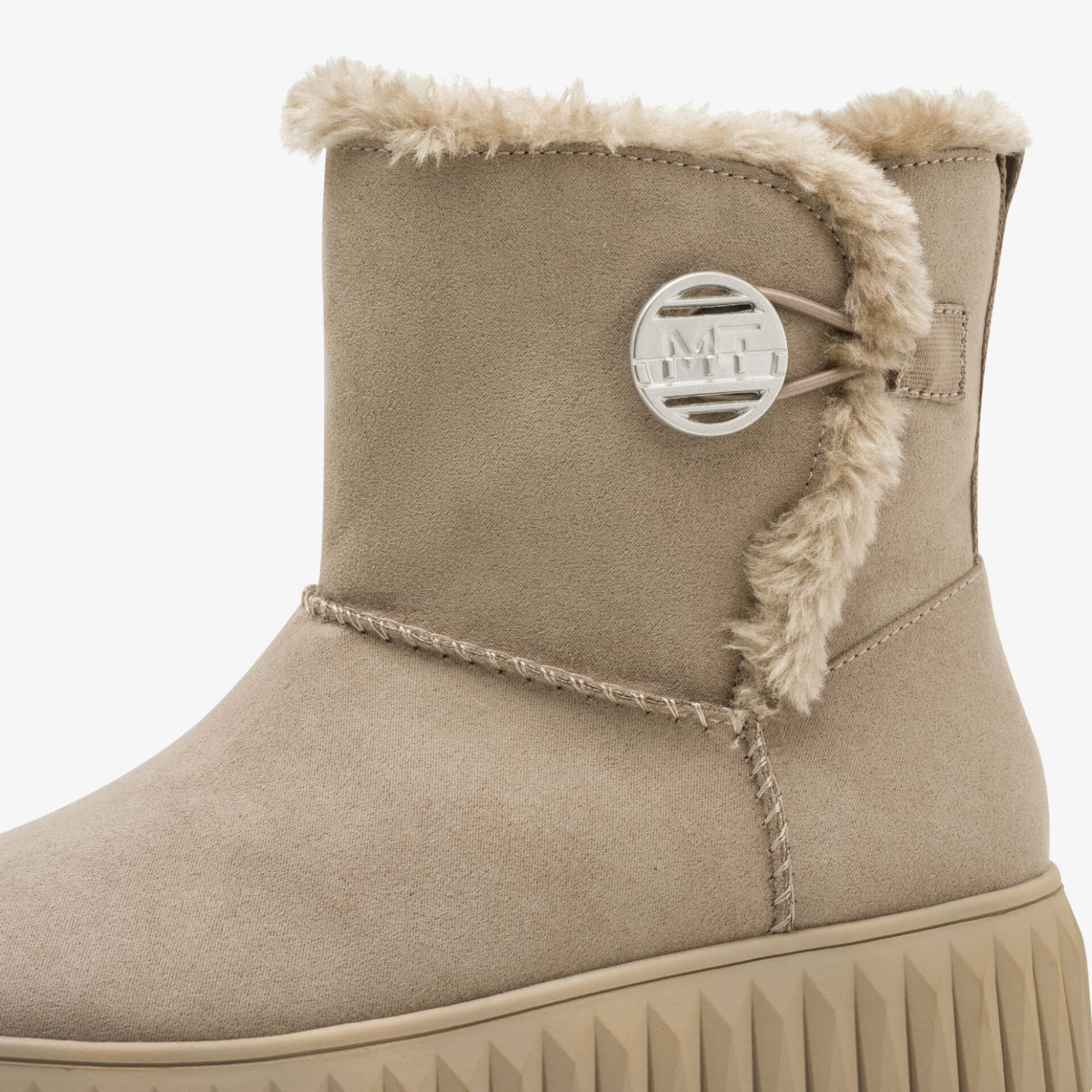 Warmer, gefütterter Winterstiefel mit bequemer Sohle und modischem Design in hellem Braun