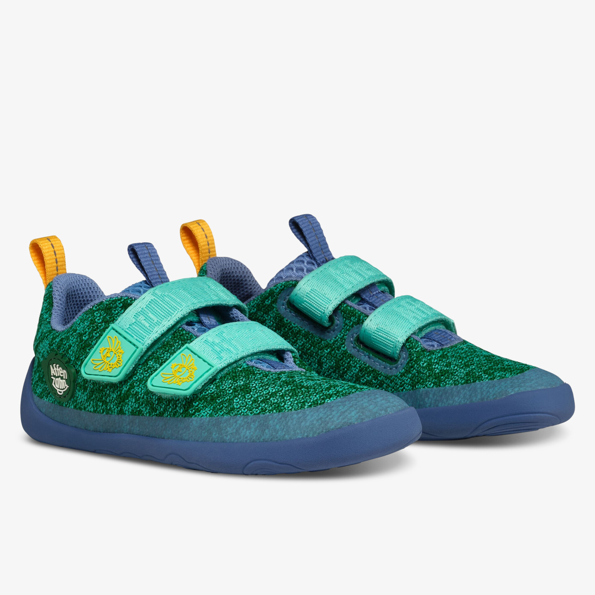 Bequeme und flexible Kinderschuhe mit rutschfester Sohle und praktischen Klettverschlüssen für sicheren Halt