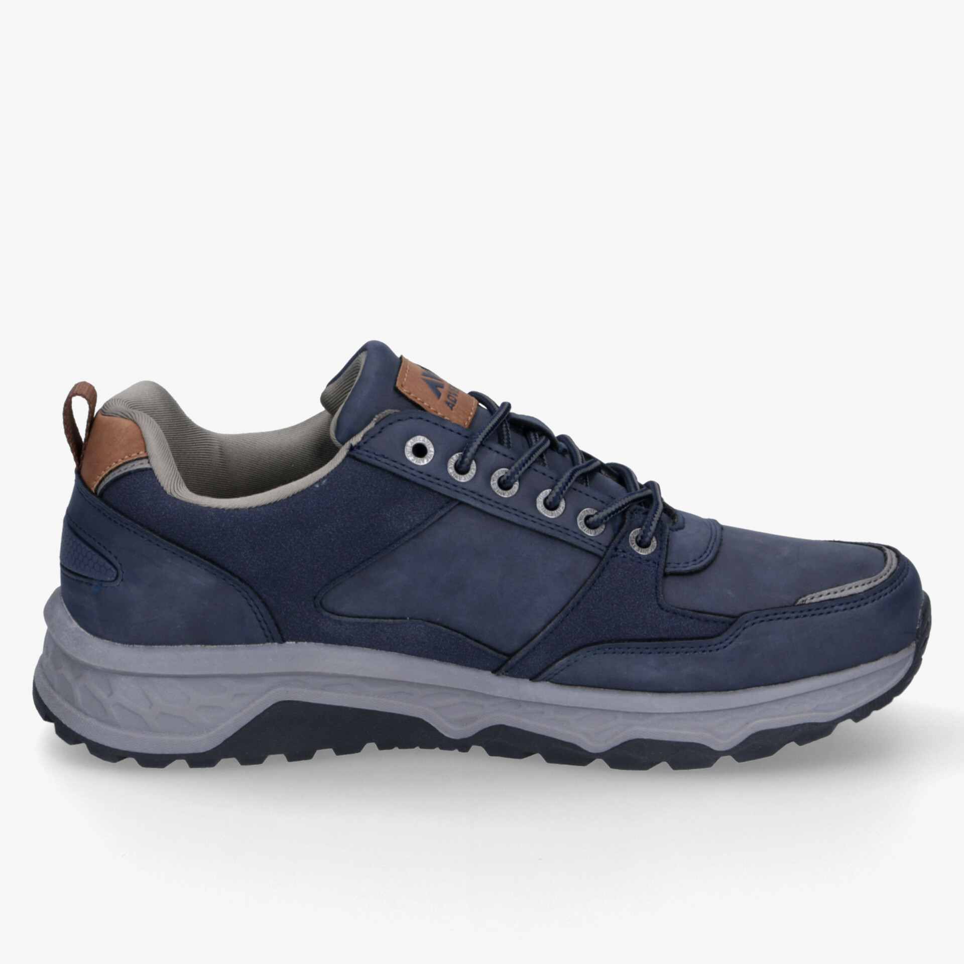 seitlich abgebildeter robuster und bequemer Sneaker mit rutschfester Sohle und sportlichem Design