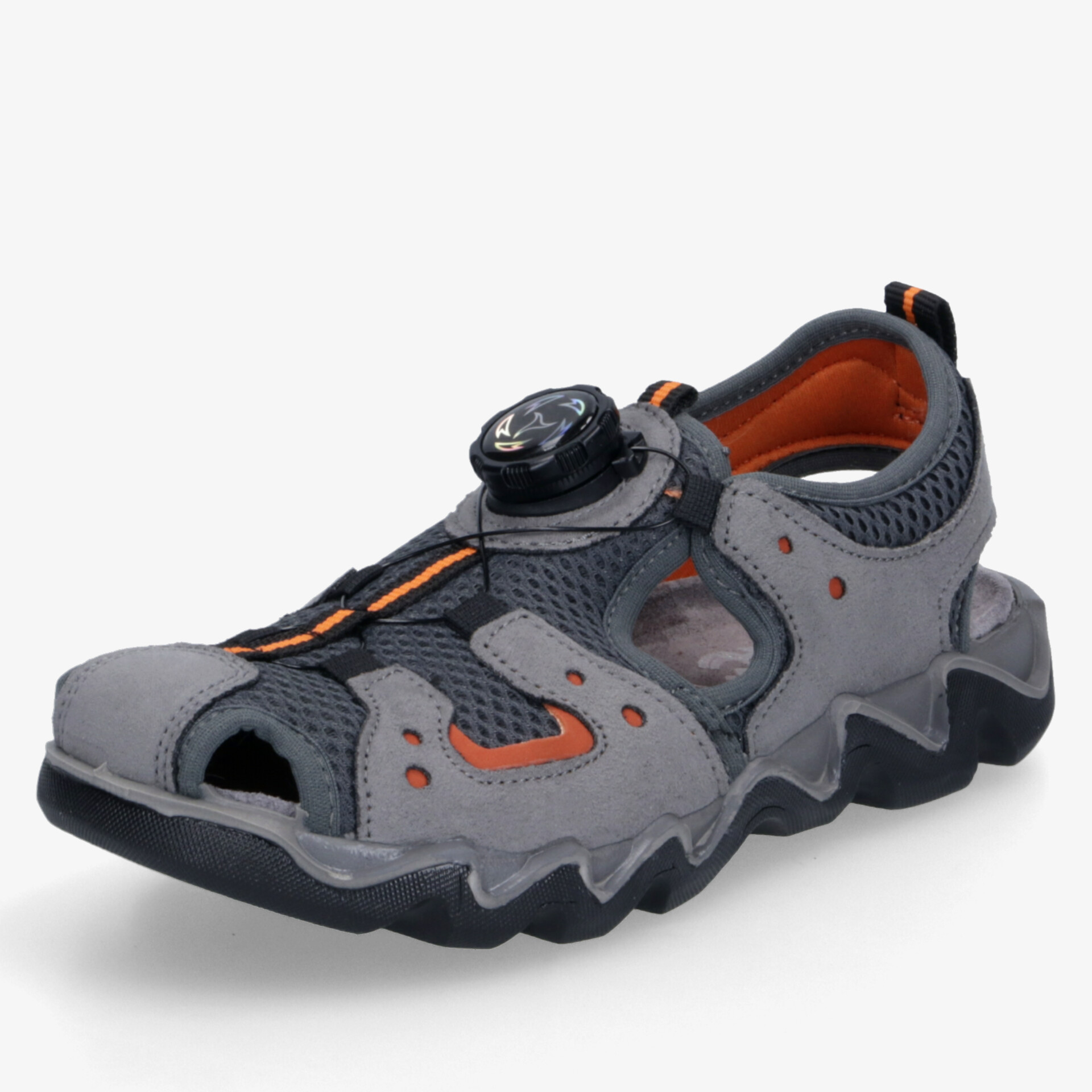 Sportlicher grauer Sandalen-Schuh mit orangefarbenen Details und verstellbarem Verschlusssystem seitlich
