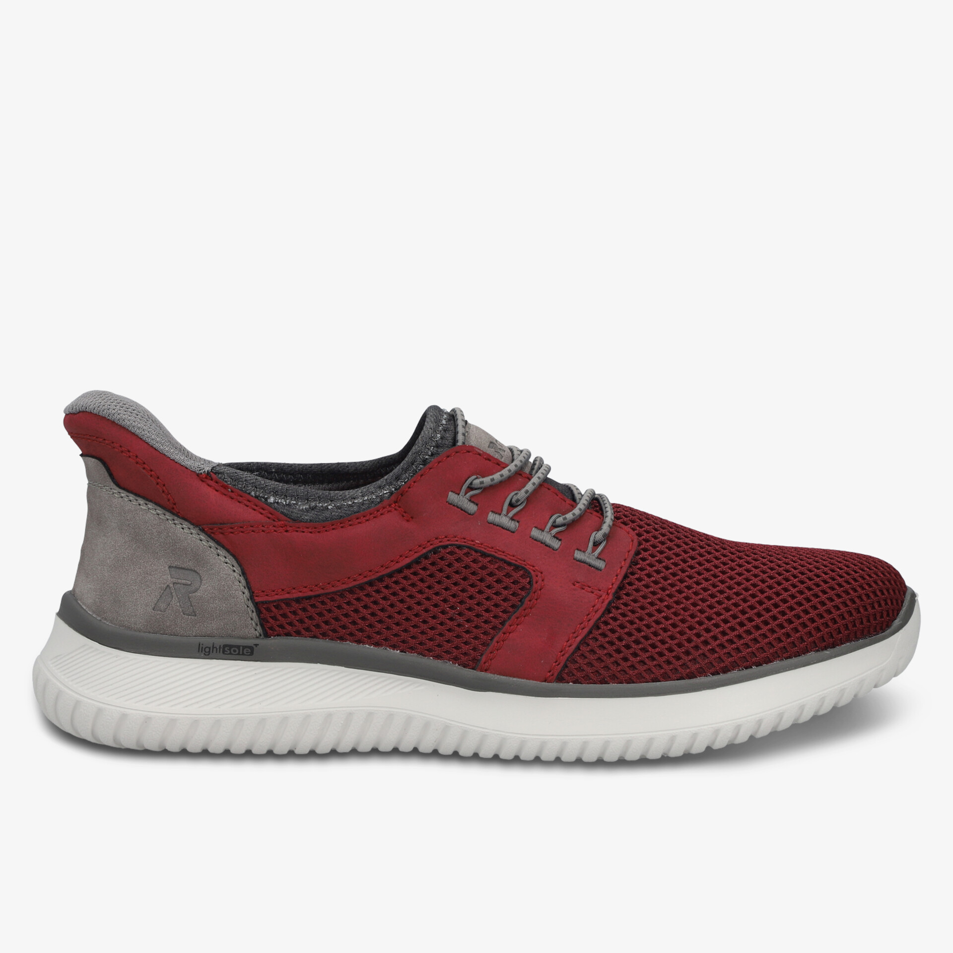 Leichter sportlicher Sneaker mit atmungsaktivem Mesh und rutschfester Sohle in seitlicher Ansicht