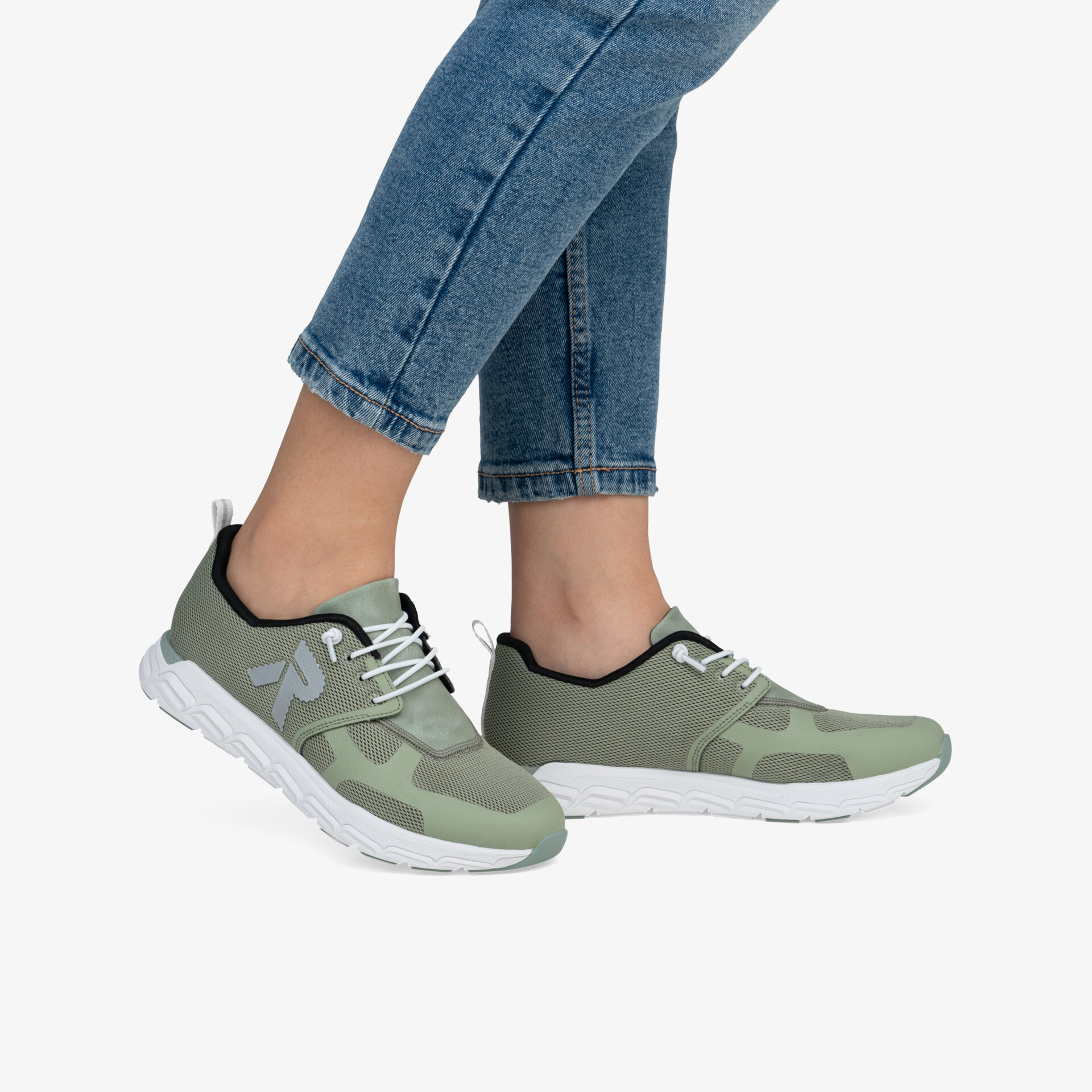 Leichte und bequeme Sportschuhe mit atmungsaktivem Material und rutschfester Sohle, ideal für sportliche Aktivitäten