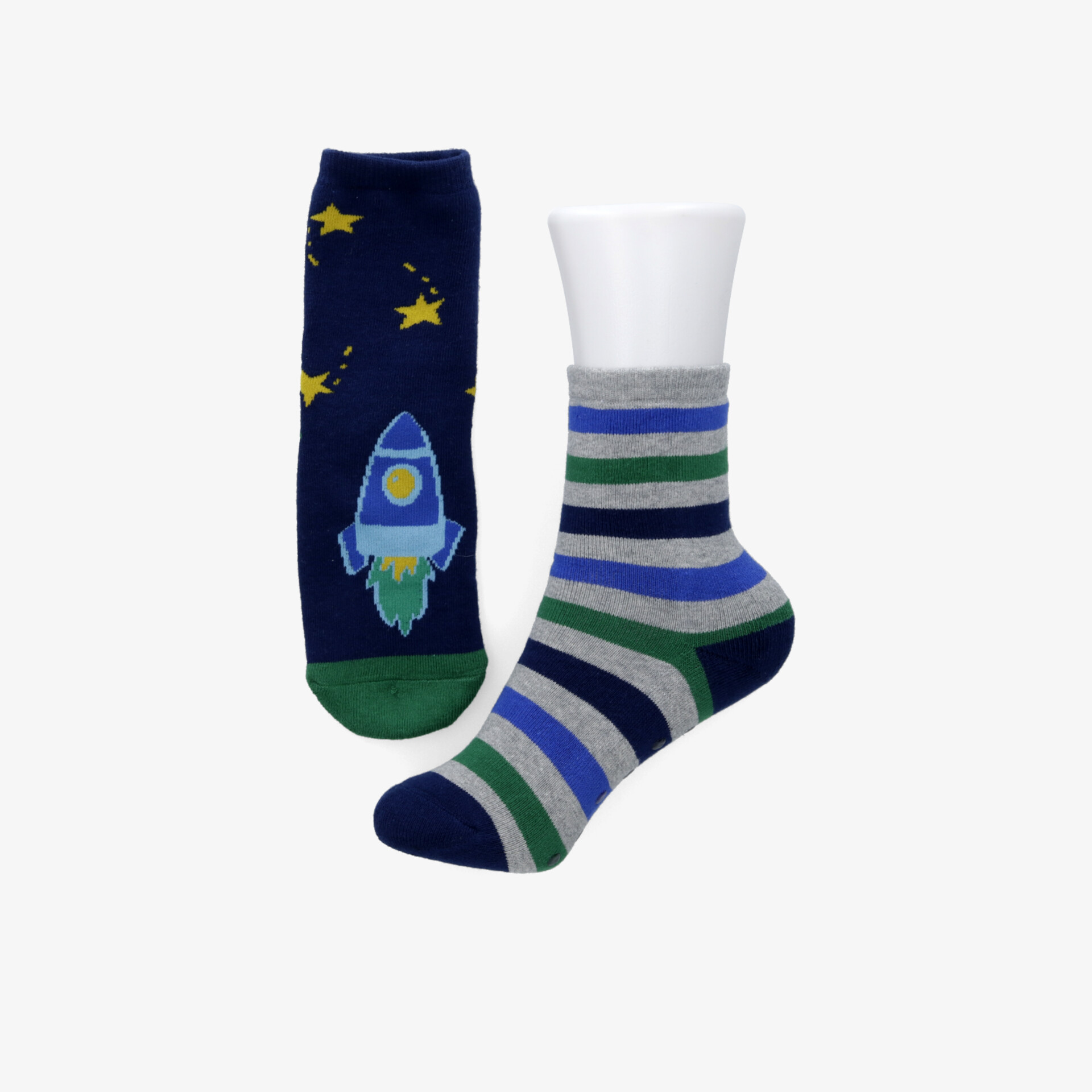 Bunte Socken im Paar mit Raketenmotiv und Streifen, weiches Material, bequeme Passform ideal für den Alltag