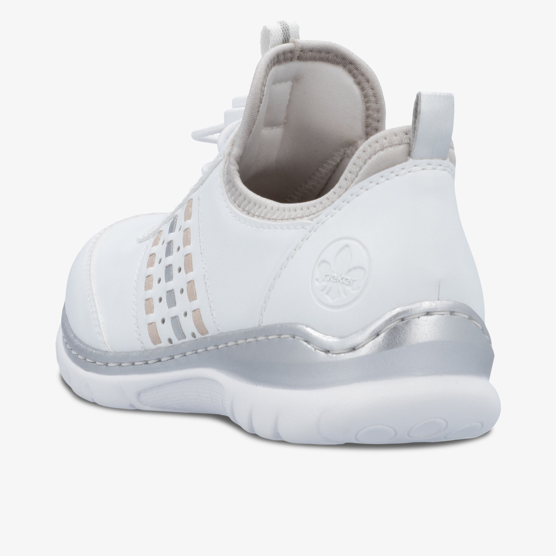 Moderner weißer Sneaker mit atmungsaktivem Obermaterial und komfortabler Passform, ideal für sportliche Aktivitäten