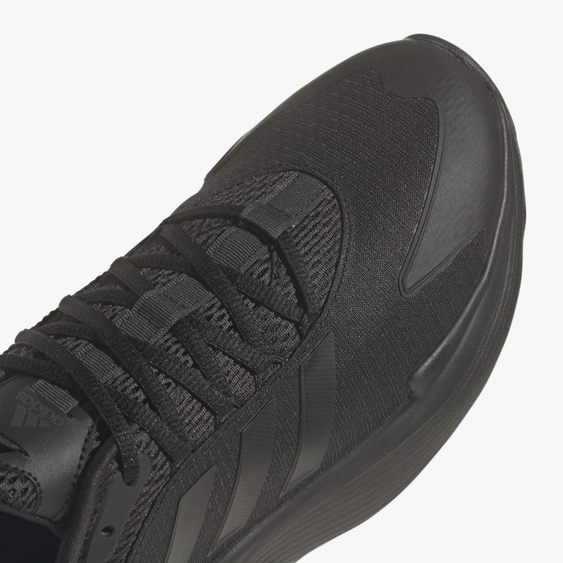 Schwarzer Sneaker mit dynamischem Design und bequemer Passform für sportliche Aktivitäten. Perfekt für den Alltag.