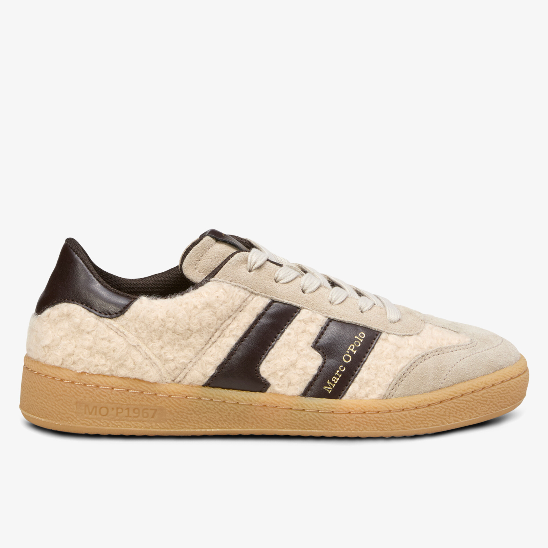 Seitlicher Blick auf bequemen Sneaker aus weichem Material mit kontrastierenden Details und rutschfester Sohle