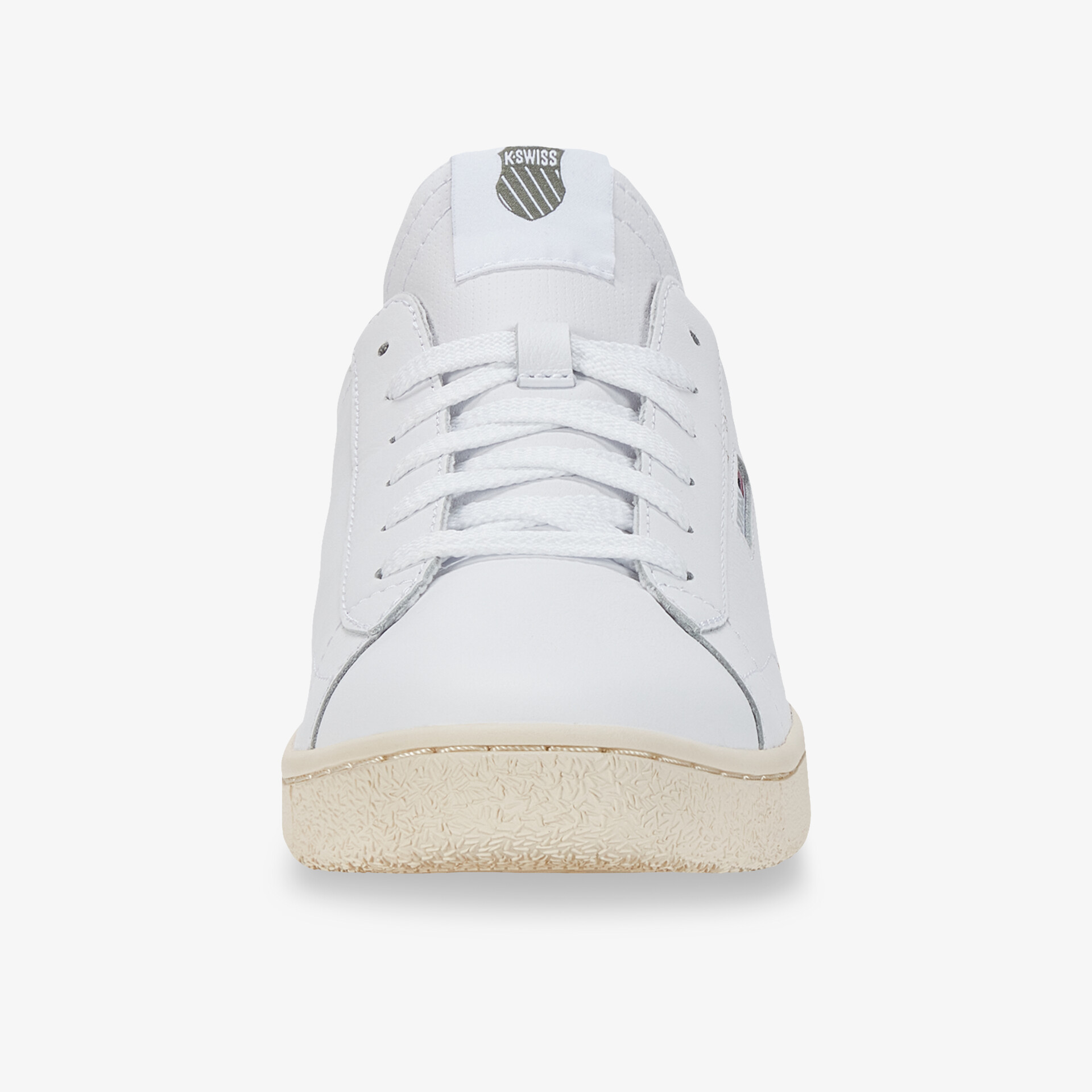 Moderner weißer Sneaker aus Leder mit klassischem Design und rutschfester Sohle für optimalen Komfort.