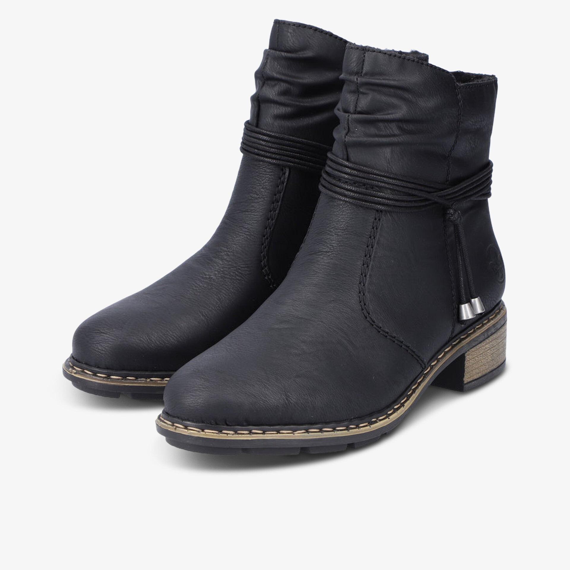 Elegante schwarze Stiefel mit dekorativer Schnürung und praktischem niedrigen Blockabsatz, vielseitig kombinierbar