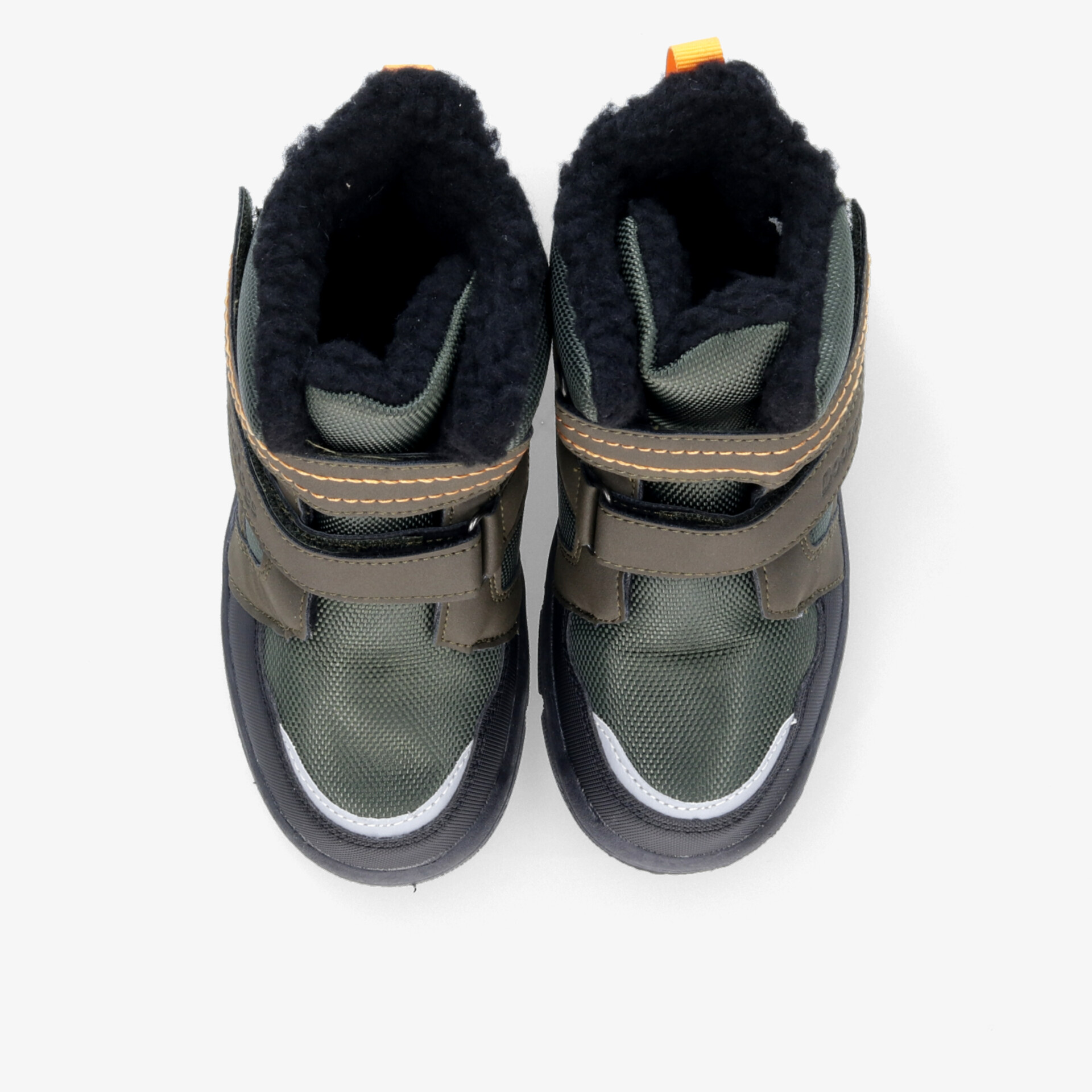 Warme Winterstiefel mit Klettverschluss und rutschfester Sohle in stilvollem Grün-Braun.