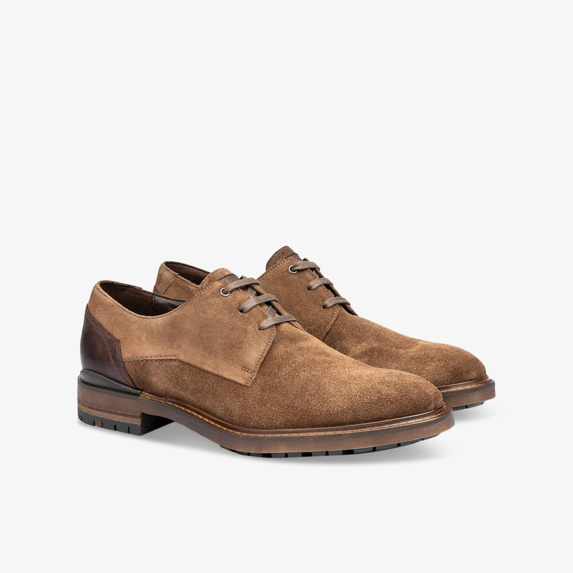 Elegante braune Lederschuhe mit Schnürung, robust und komfortabel, für stilbewusste Träger
