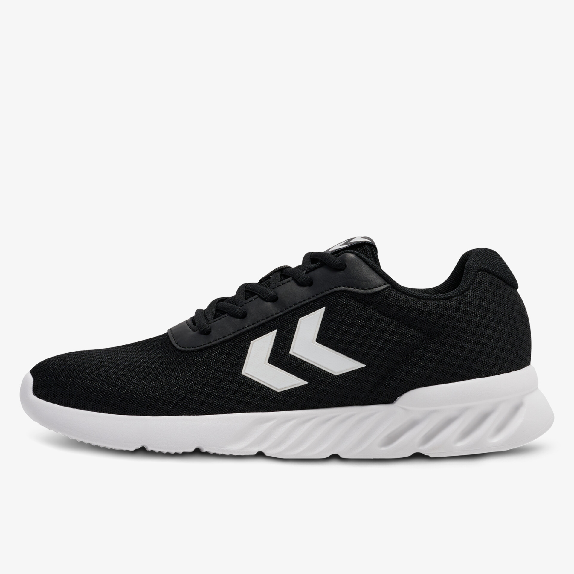 moderner leichter Sneaker mit atmungsaktivem Material und rutschfester Sohle für komfortablen Alltag