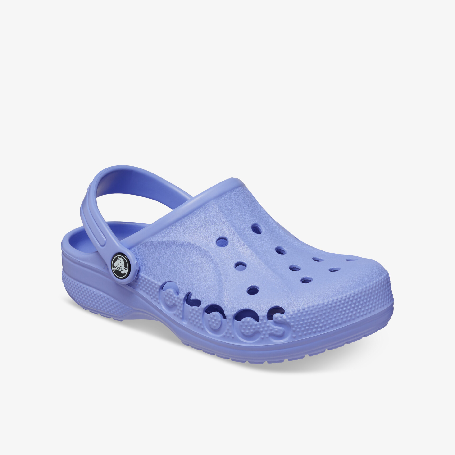 Leichter blauer Crocs Schuh mit Belüftungslöchern, bequem und robust für vielseitigen Einsatz