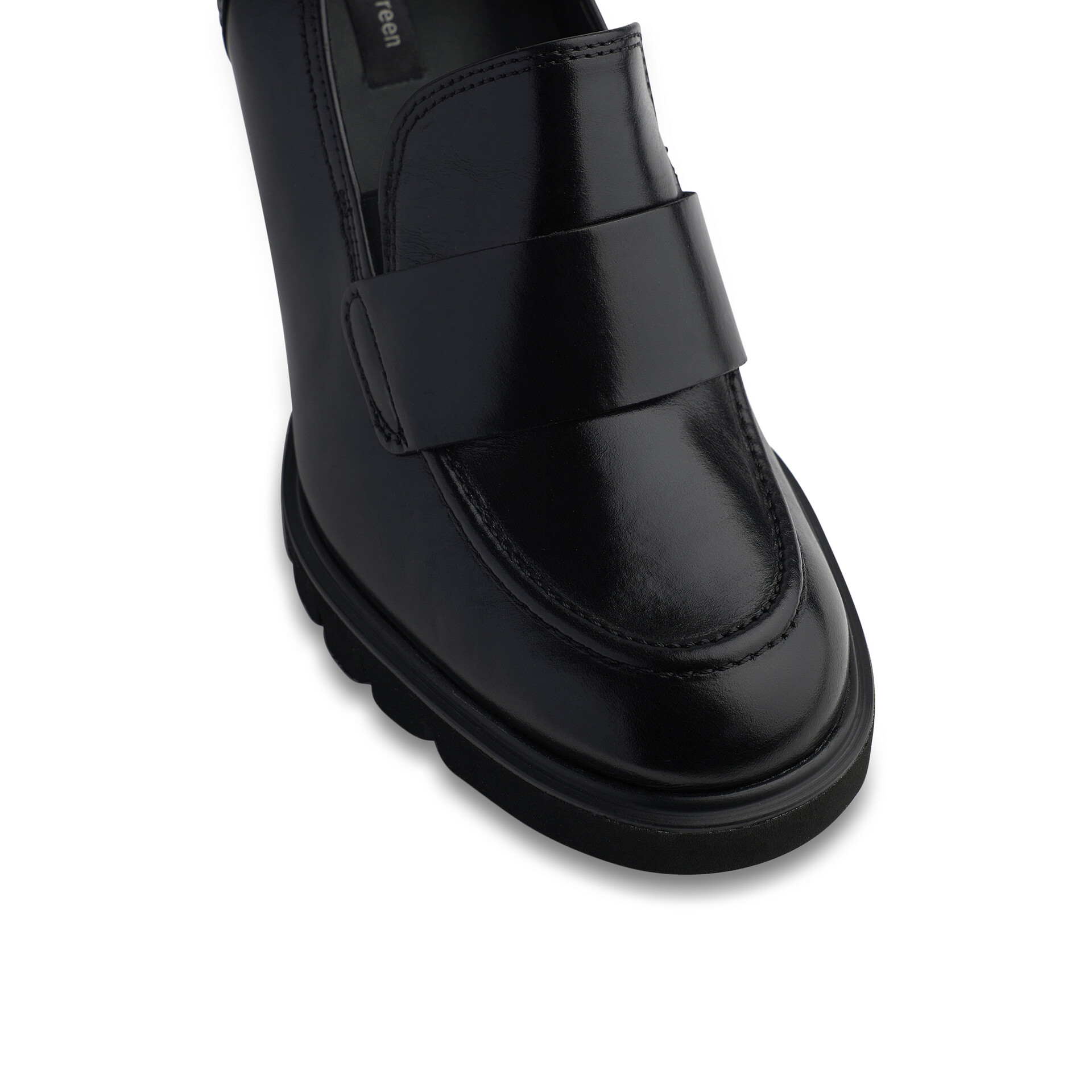Eleganter schwarzer Loafer mit poliertem Leder und strapazierfähiger Sohle für stilvolles Auftreten.