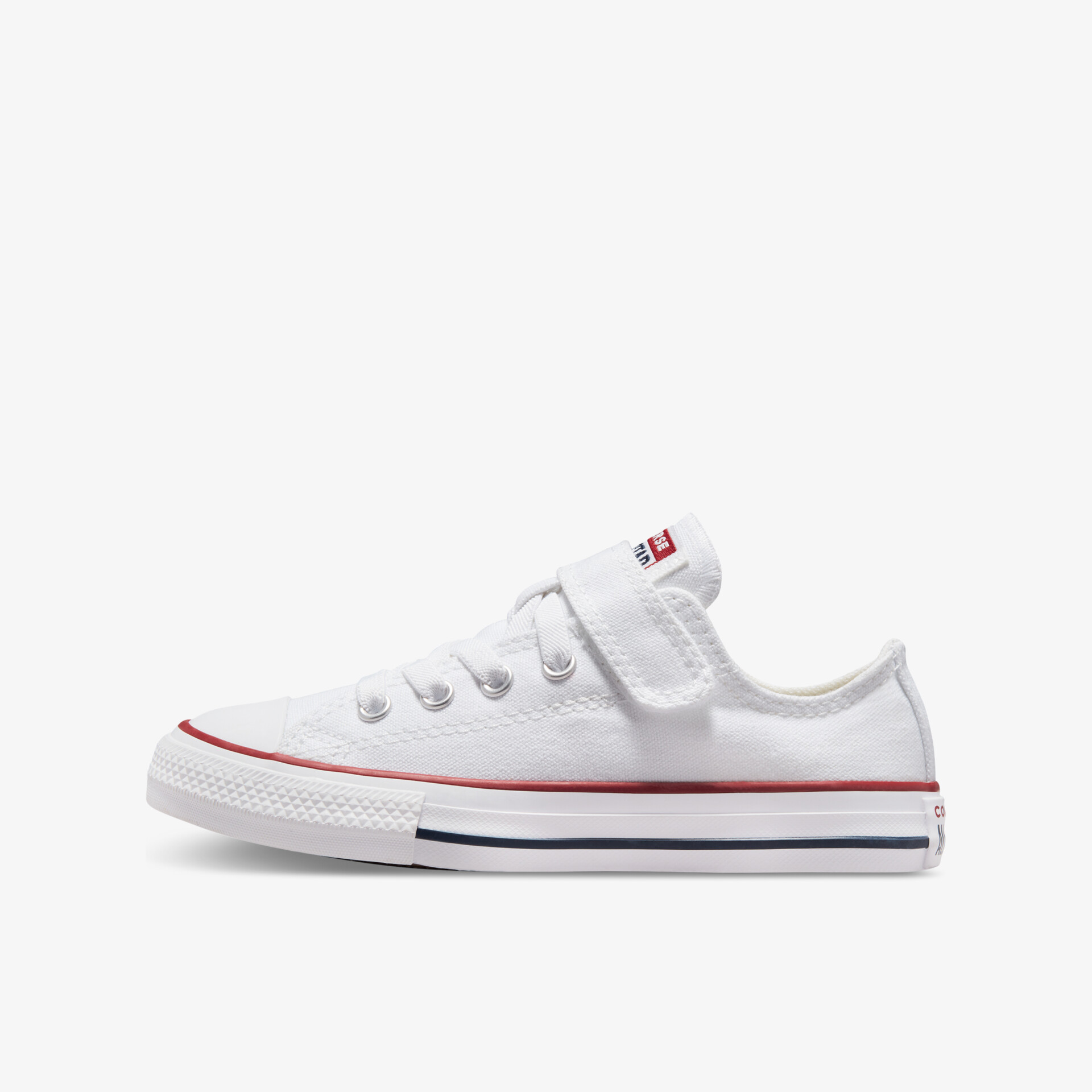 Klassischer weißer Sneaker mit Schnürverschluss und robustem Design für Alltag und Freizeit. Seitliche Ansicht.