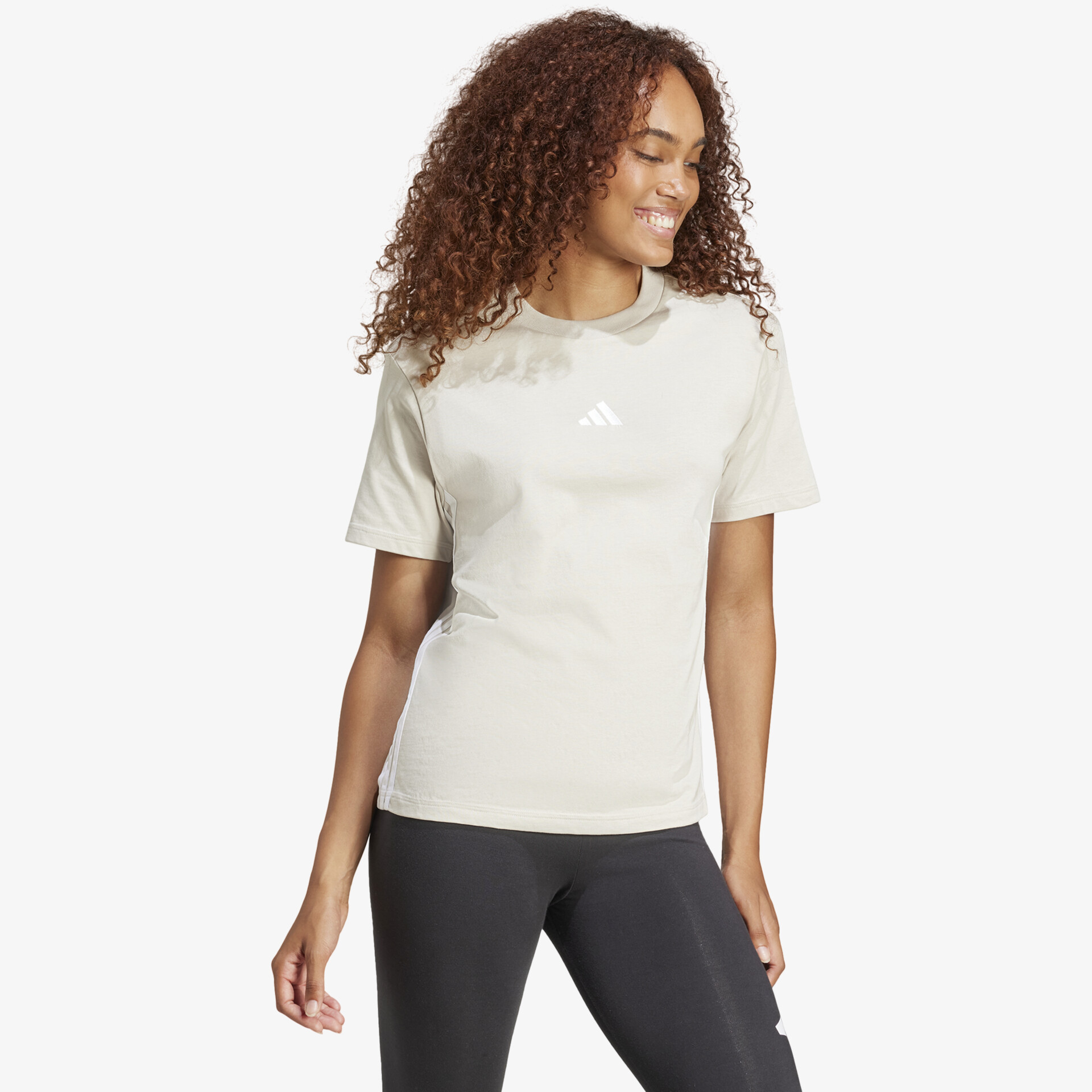 Bequeme, leichte kurzarmshirt mit rundhalsausschnitt für sportlichen und entspannten alltag