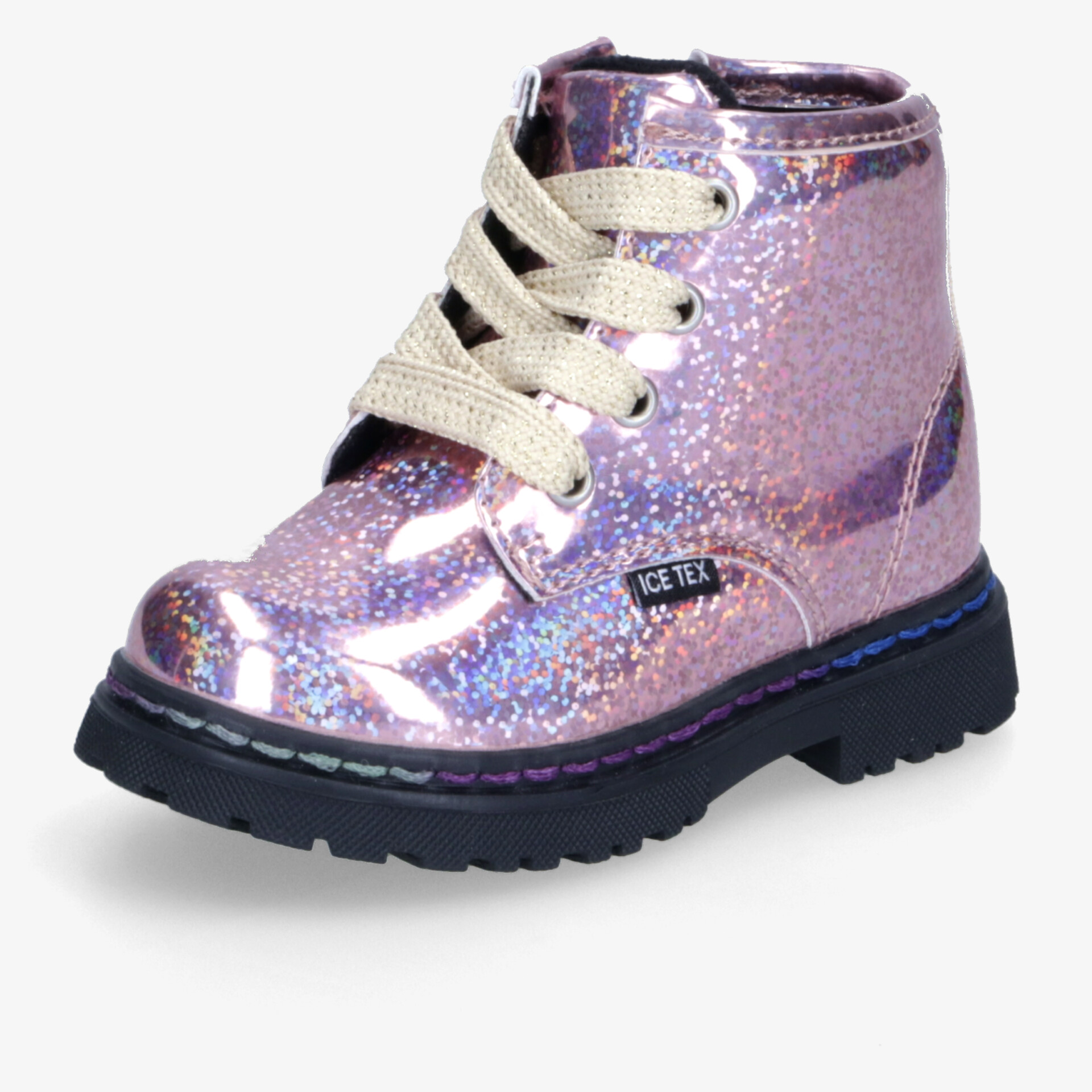 Glänzender lila Kinderschuh mit robuster Profilsohle und bequemer Schnürung, 3/4 Ansicht schräg vorne