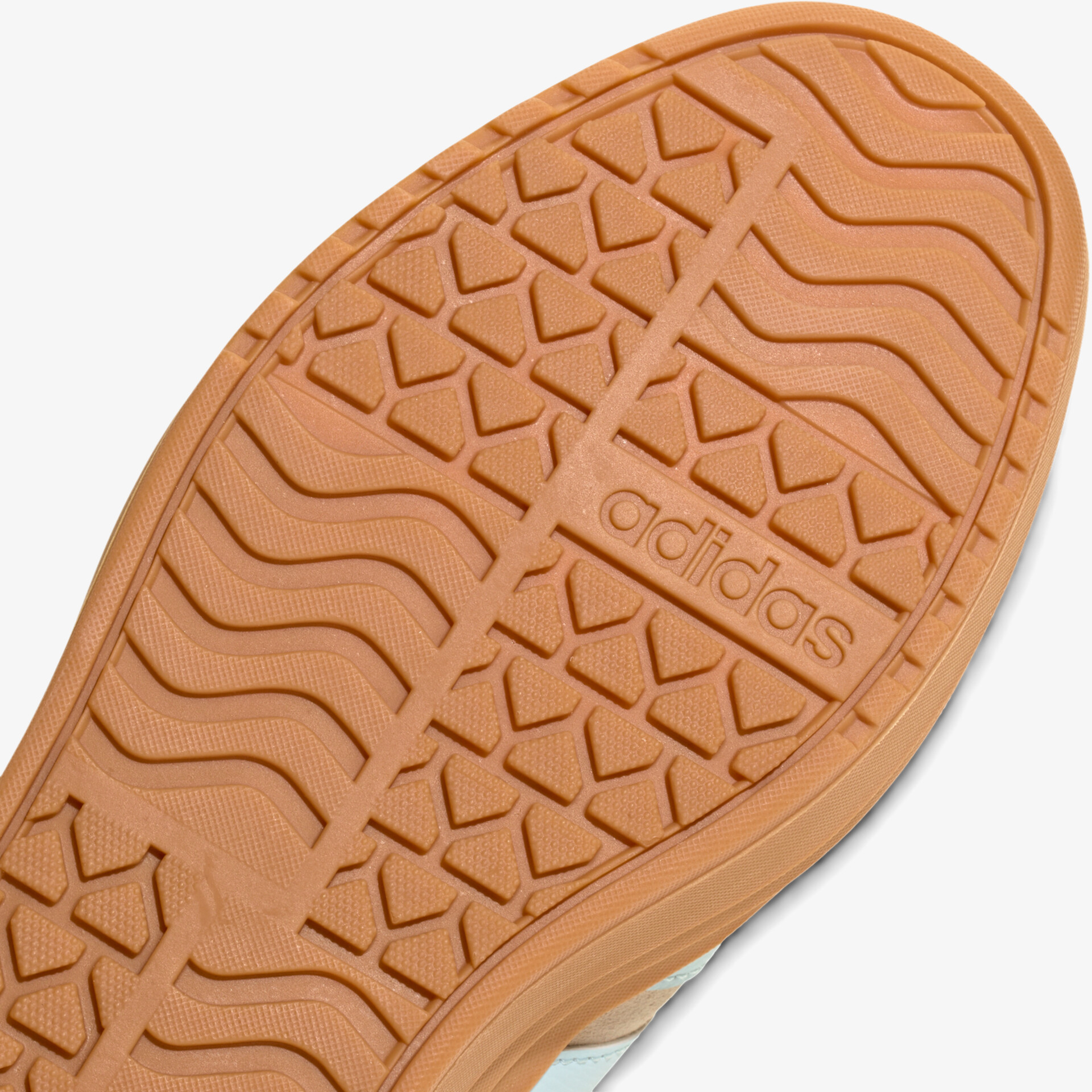 Rutschfeste robuste Schuhsohle mit tiefem Profil für optimale Traktion und hohe Langlebigkeit