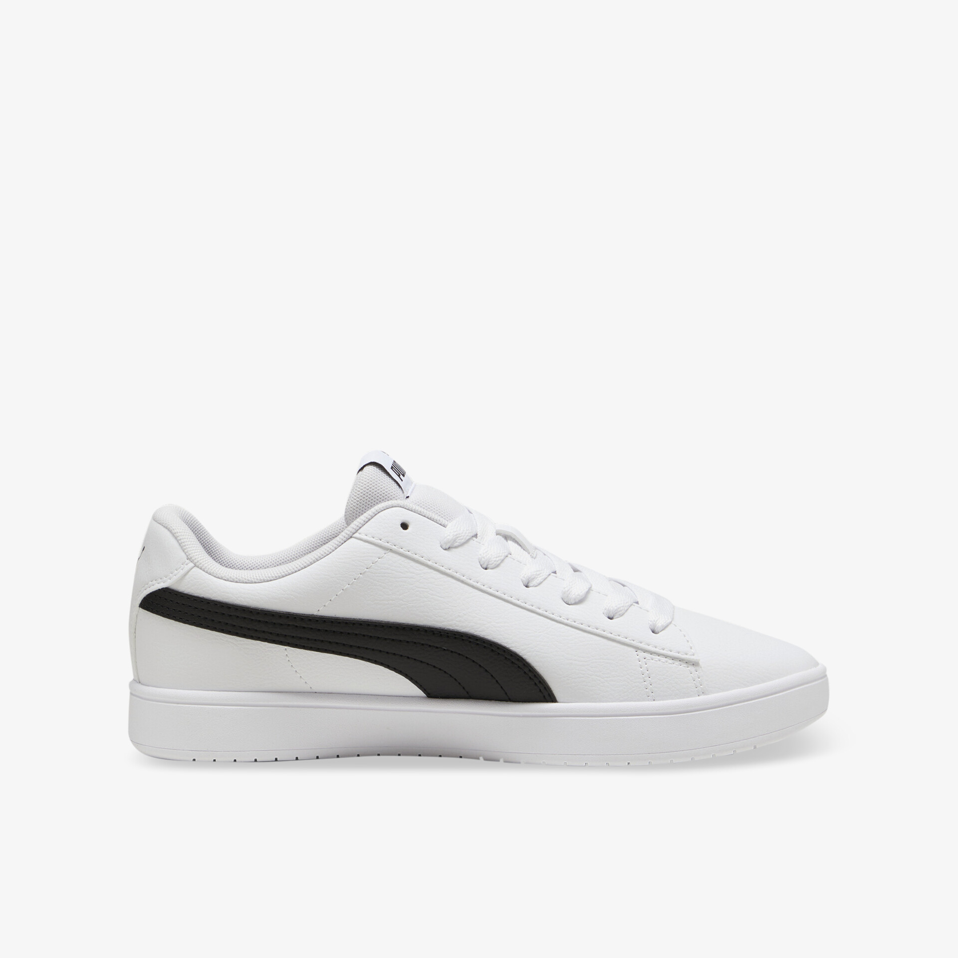 Seitliche Ansicht eines weißen Sneakers mit schwarzem Streifen und komfortabler, langlebiger Sohle