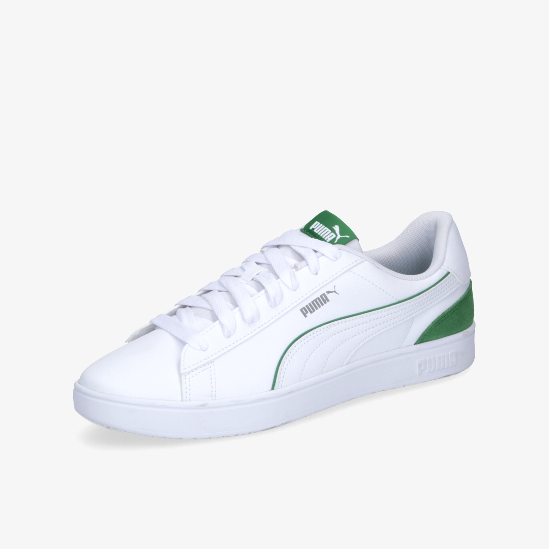 Weißer Sneaker mit grünen Details, sportlich und bequem, langlebige Sohlen und klassische Linienführung