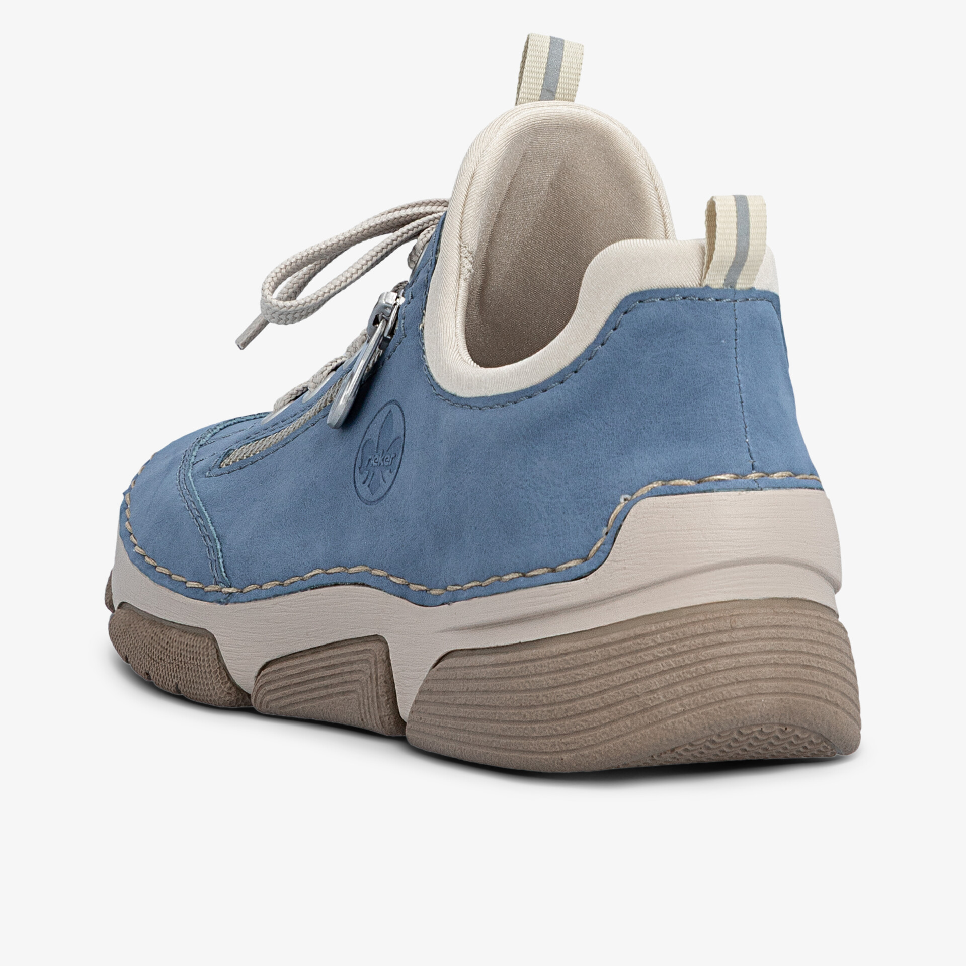 Moderner blauer Freizeitschuh mit robustem Design und sportlichem Look