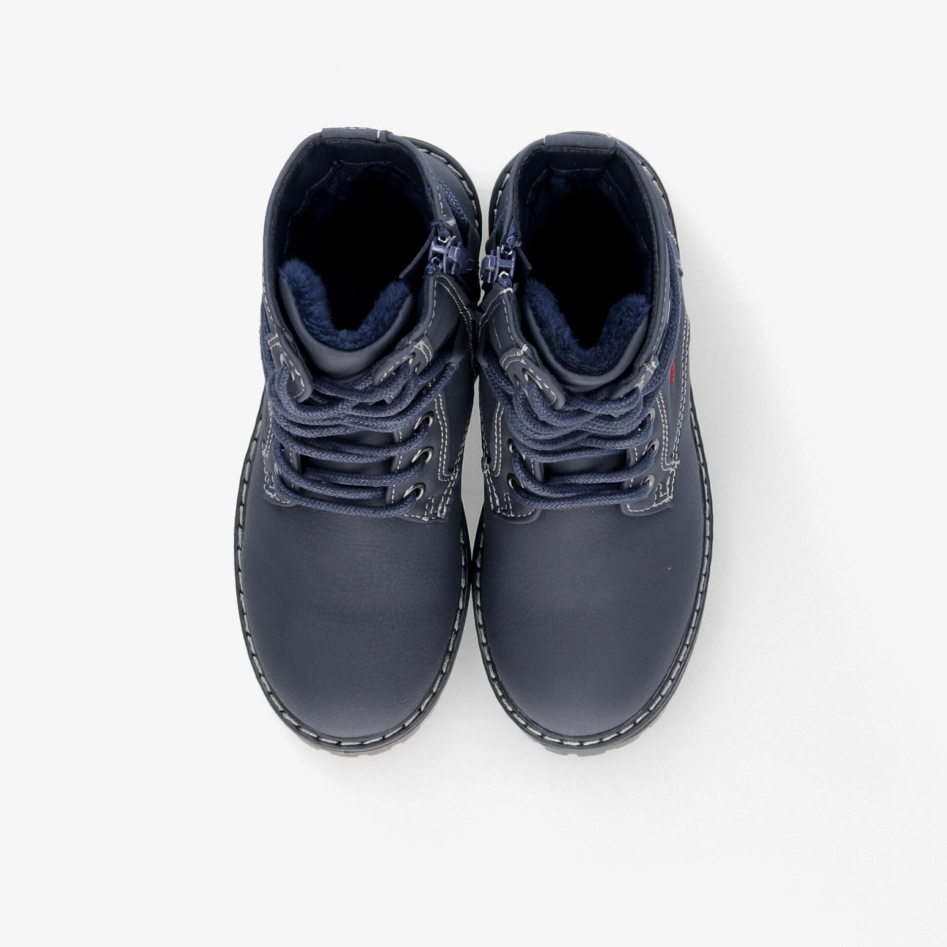 Robuste und komfortable Schuhe mit hochwertiger Schnürung und bequemer Innensohle in Draufsicht