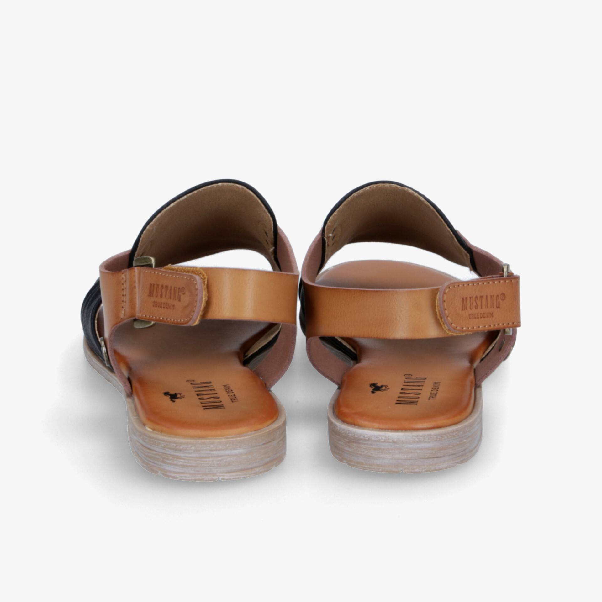 Sandalen mit verstellbarem Klettverschluss, gepolstertem Fußbett und robuster Sohle, braun, Rückansicht