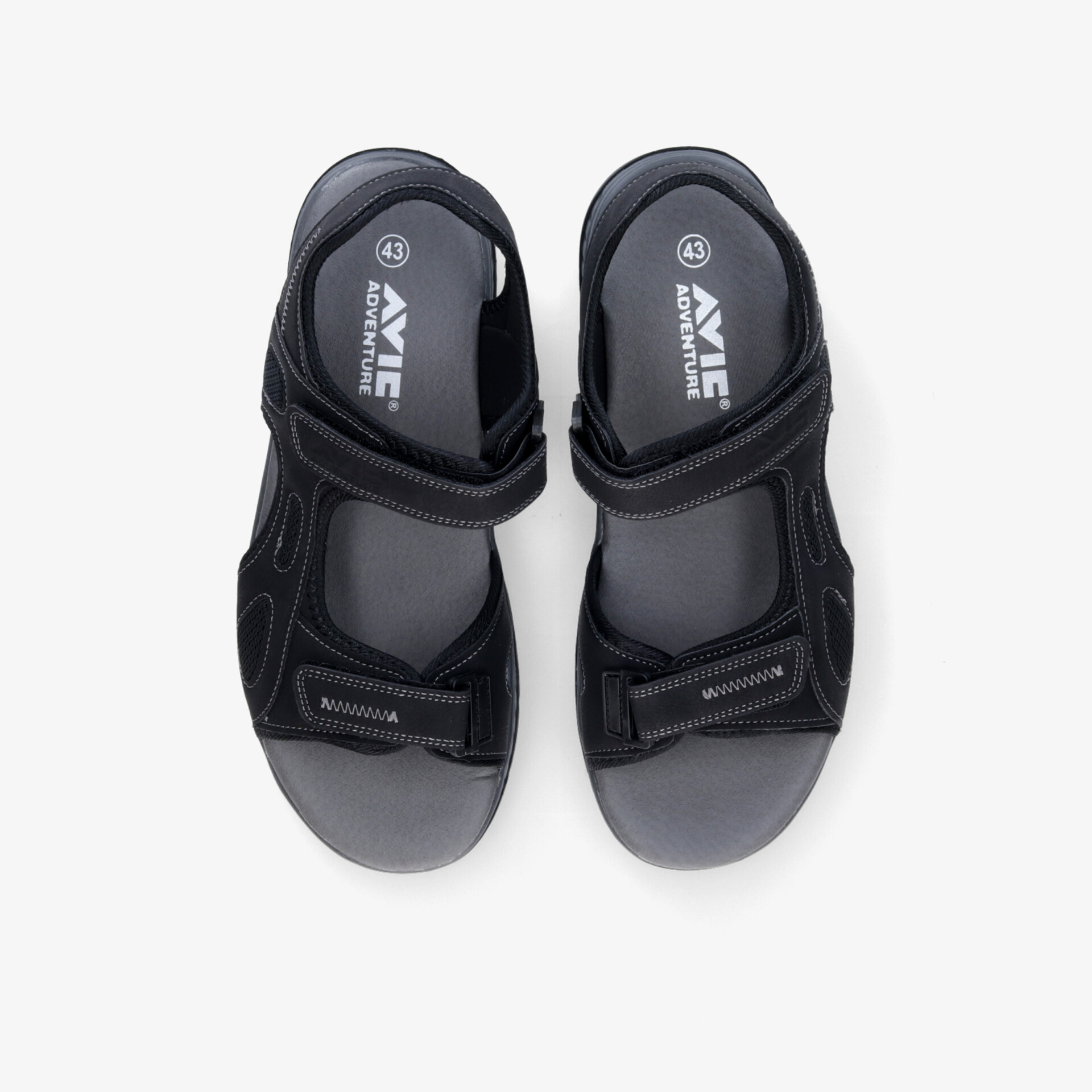 Bequeme, schwarze Sportsandalen mit verstellbaren Riemen und rutschfester Sohle in Draufsicht