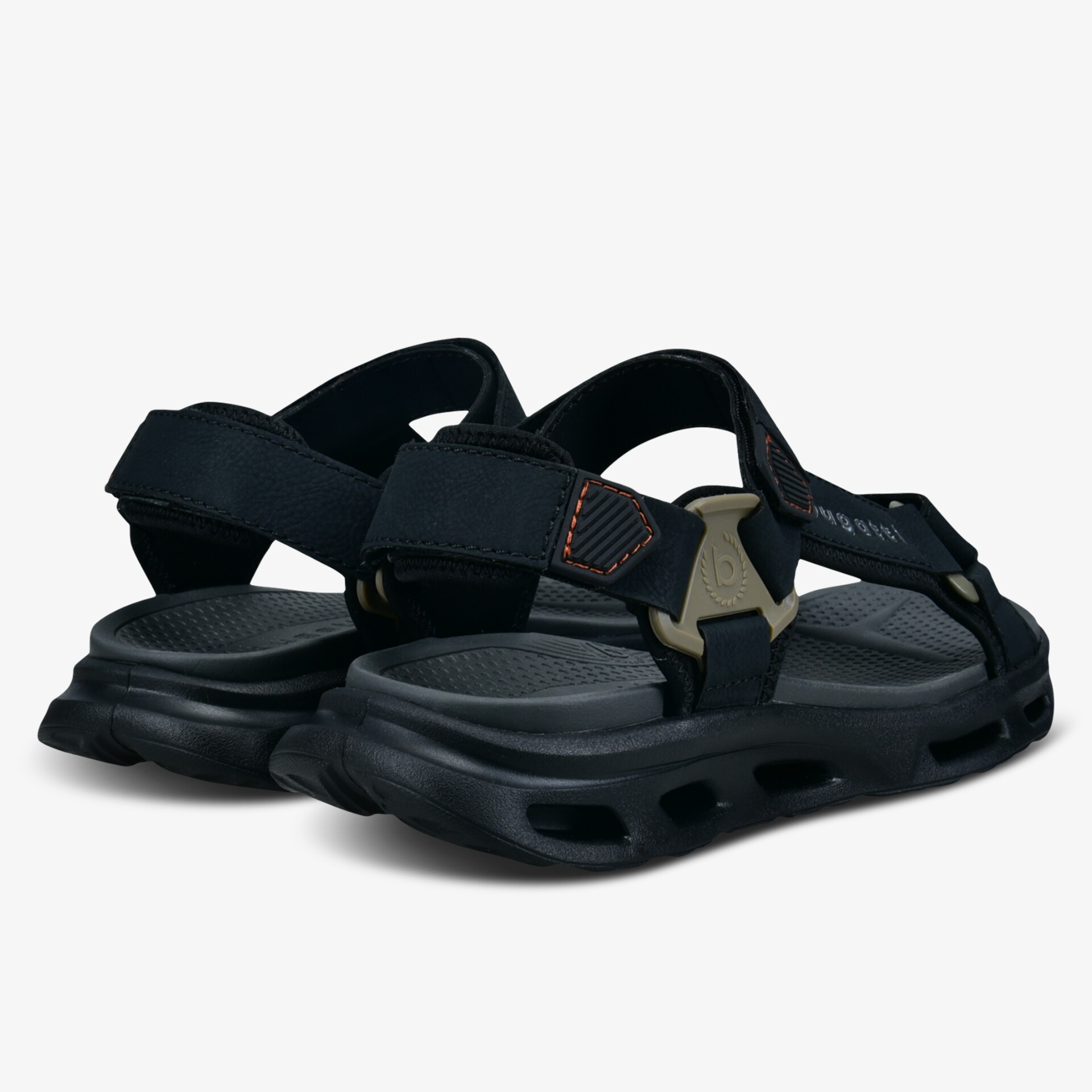 Bequeme und verstellbare Sandalen für optimalen Tragekomfort und Stabilität.