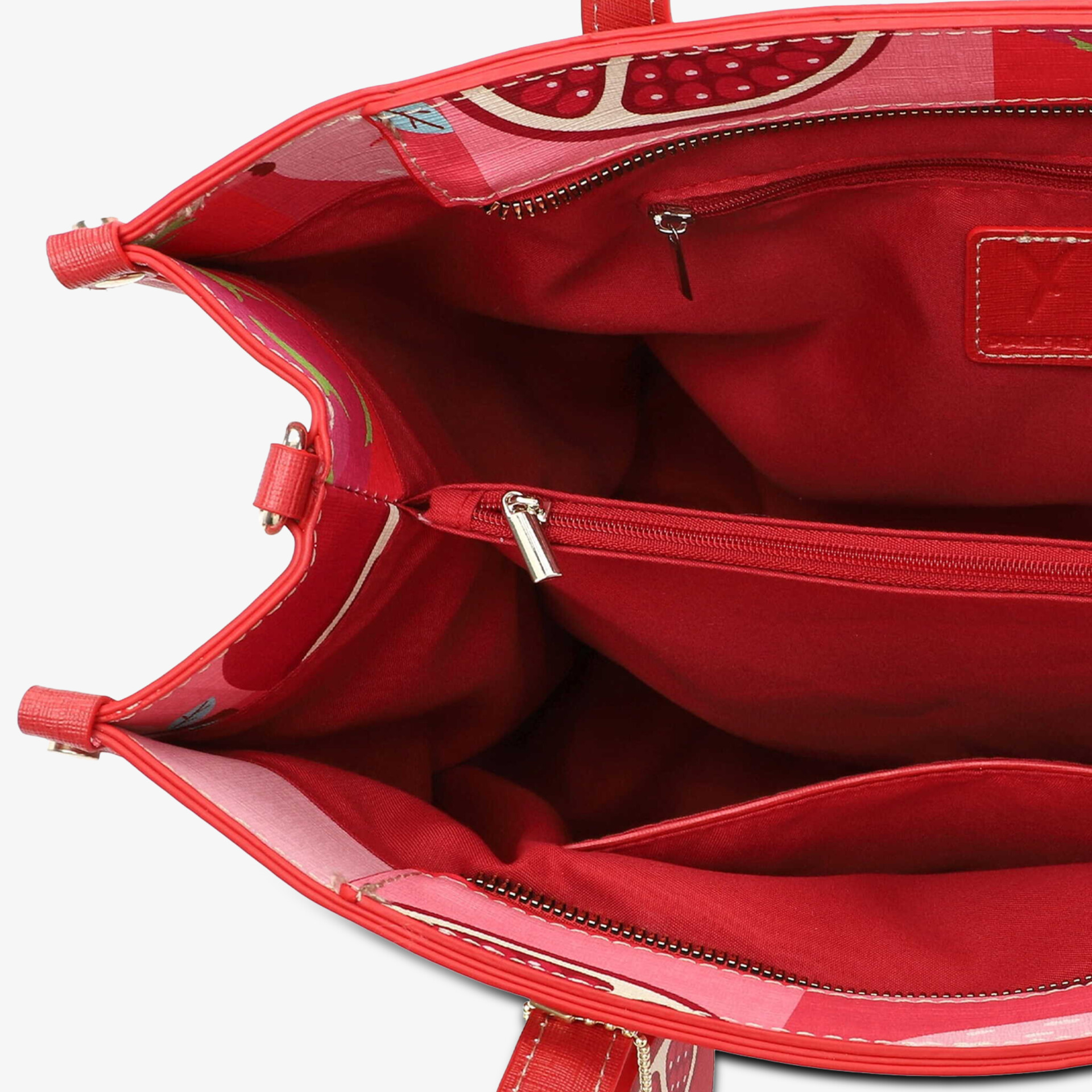 Hochwertige rote Tasche mit mehreren Fächern und Reißverschlüssen. Ideal für den Alltag.