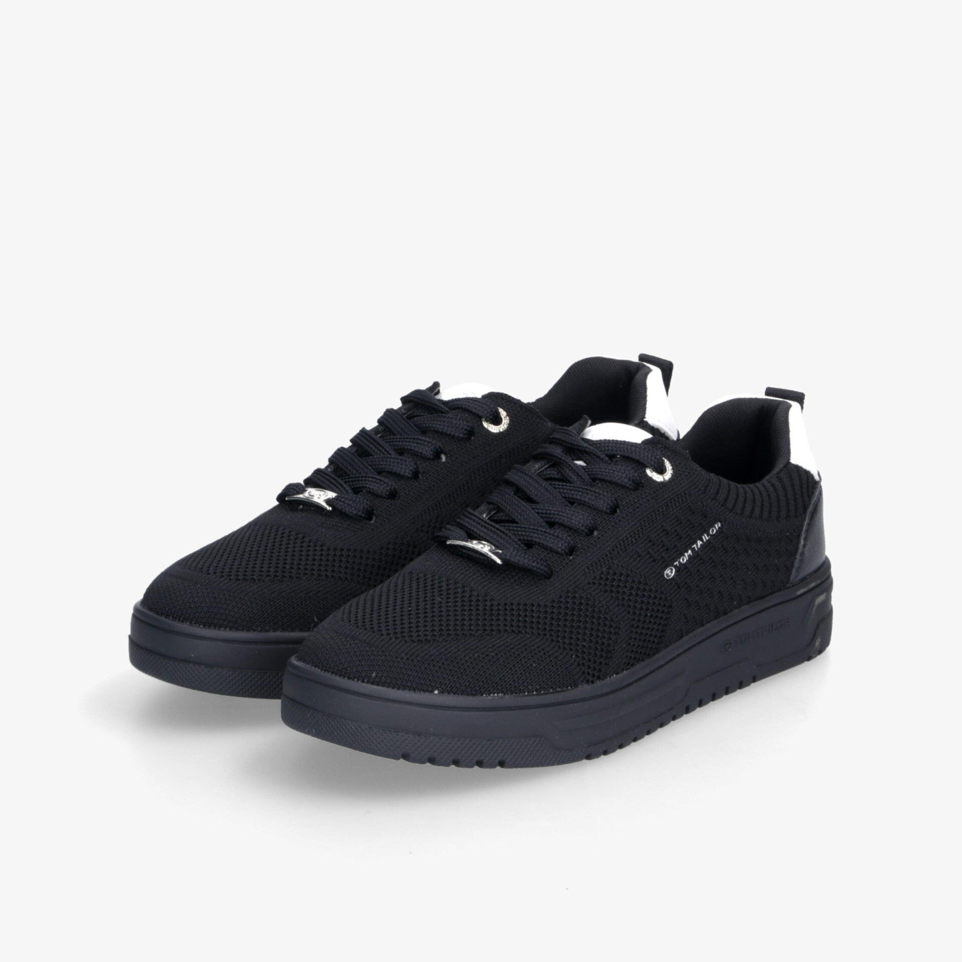 Schwarze Sneaker als Paar mit flexiblem Design und bequemer Passform, ideal für täglichen Komfort
